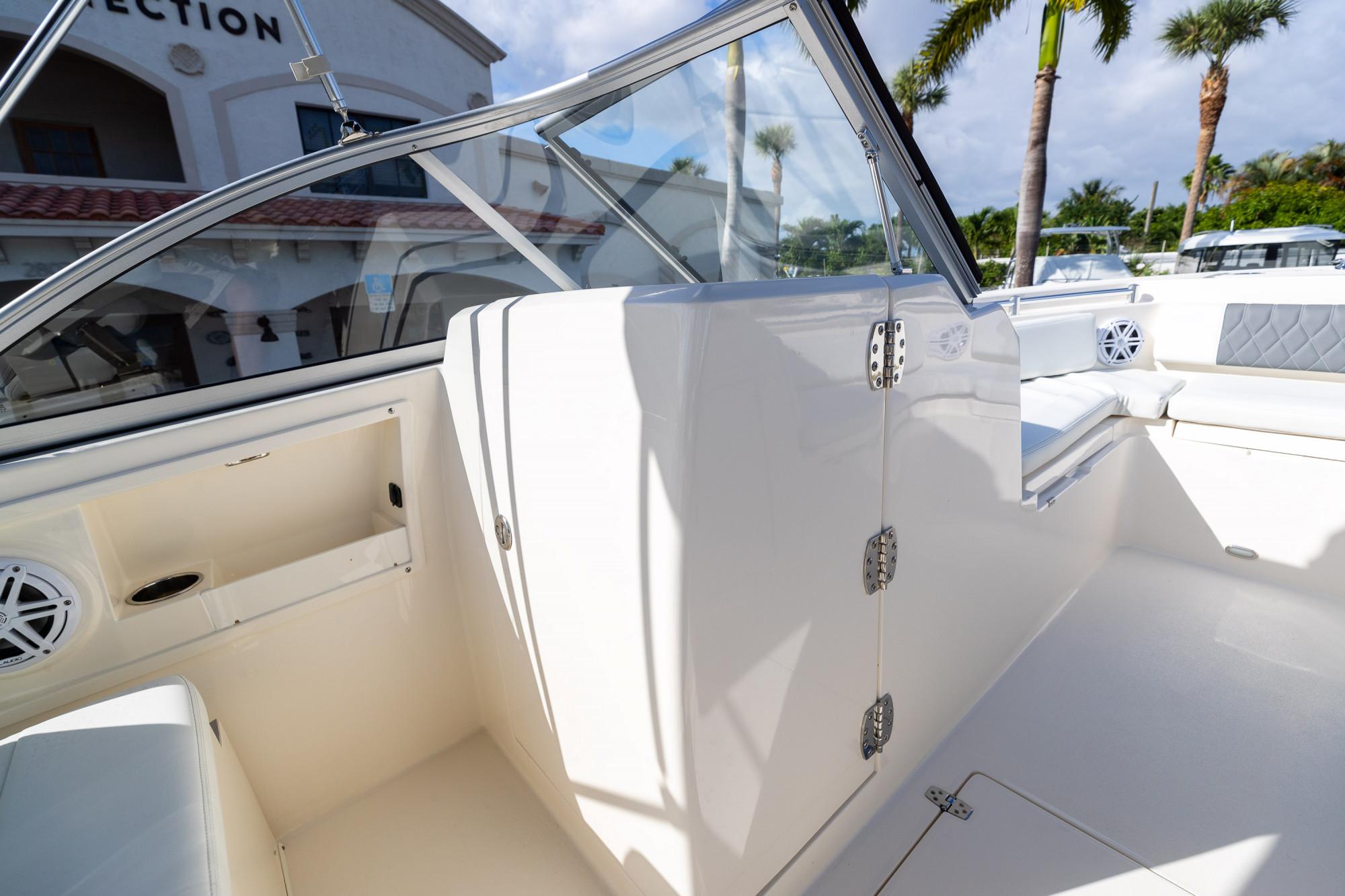 2024 Cobia 220 Dual Console - 32