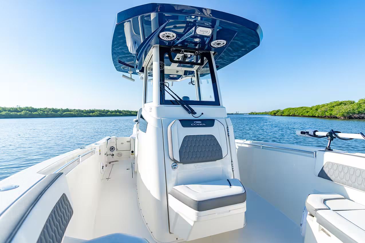 2027 Cobia 245 Center Console - 8