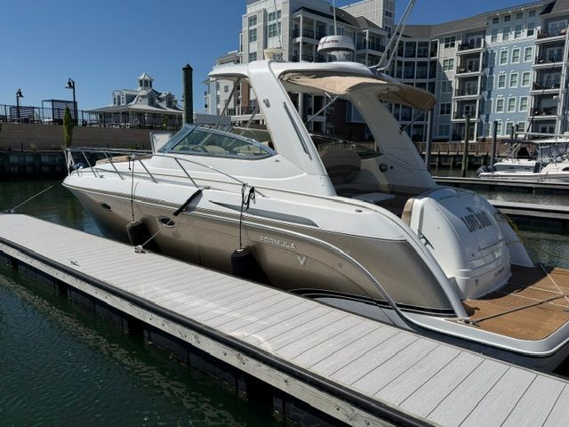 2008 Formula 37 Performance Cruiser - 2