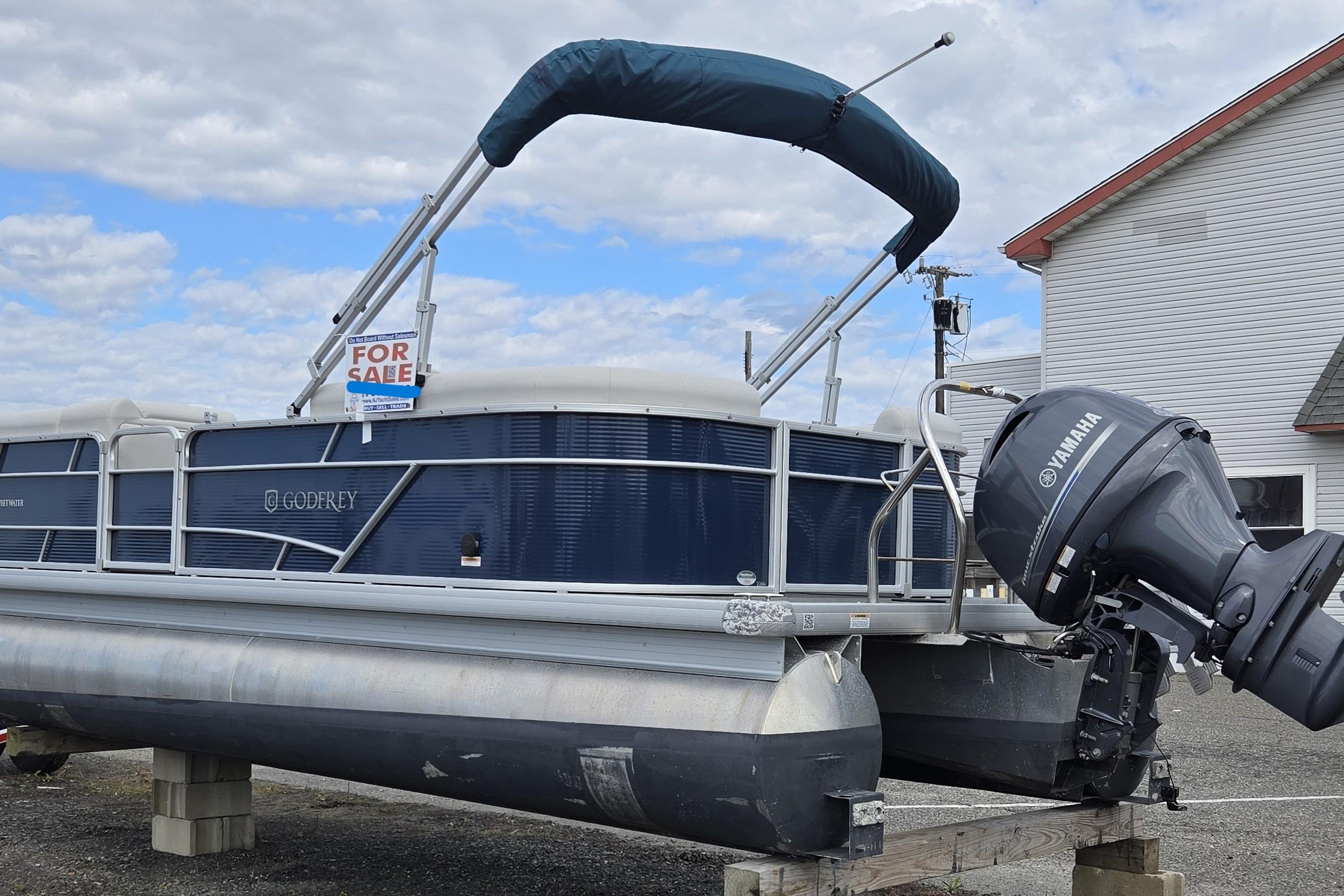 2023 Godfrey Sweetwater 2286 SBX pontoon boat for sale with Yamaha motor.