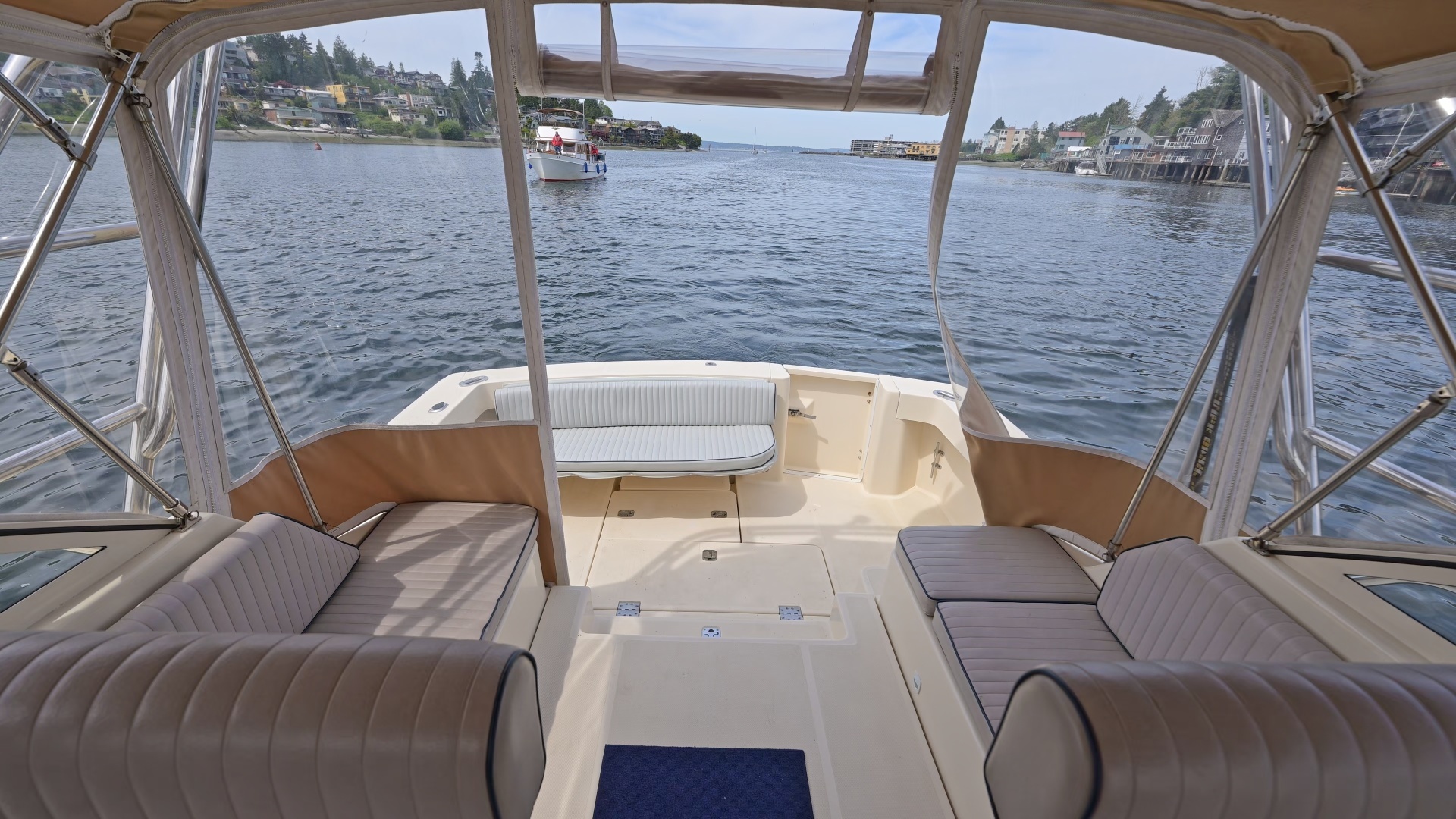 2004 Mainship Pilot 34 - Image 21