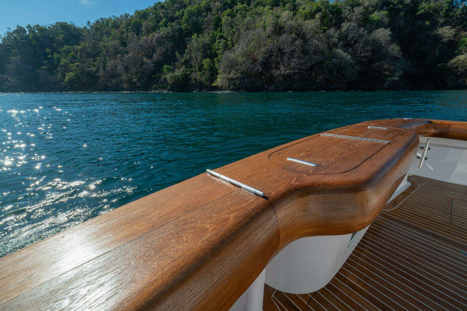 2006 Viking 56 Convertible - Image 26