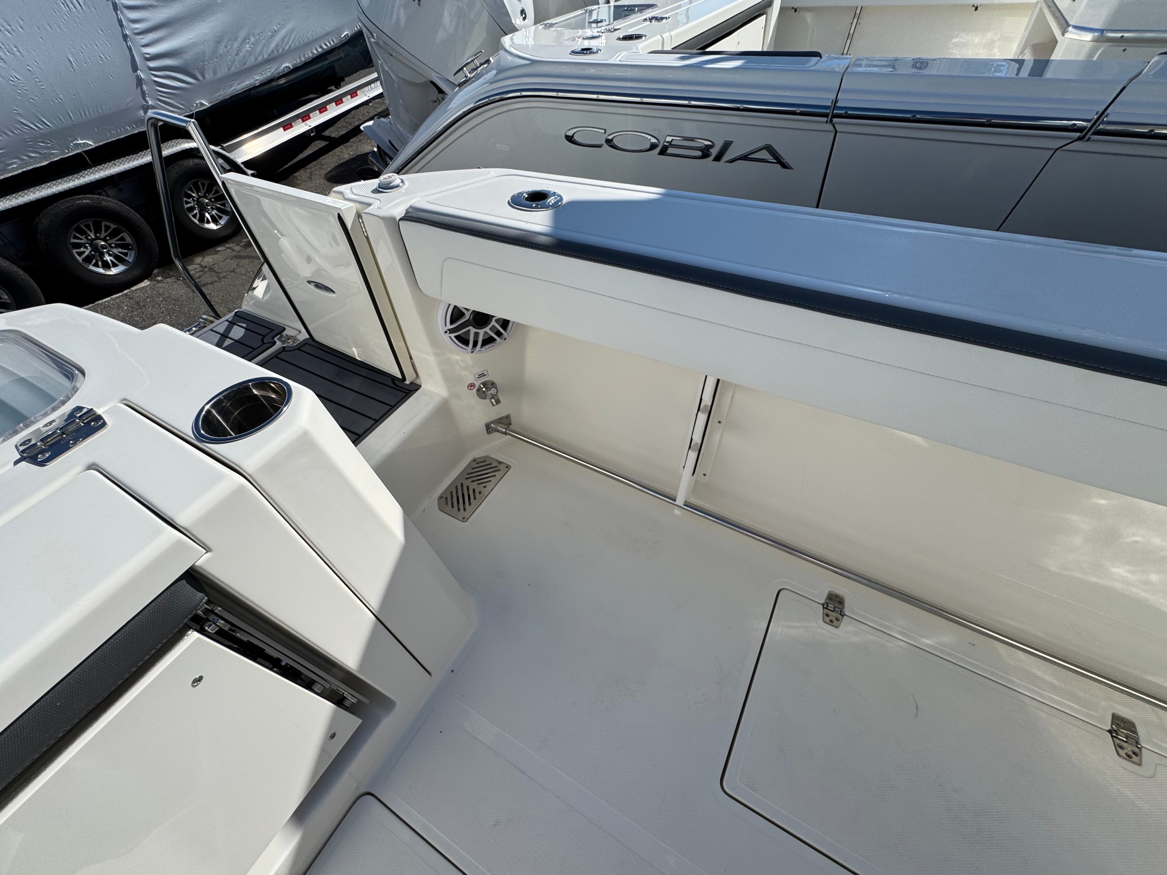 2026 COBIA 305 CC - Image 40