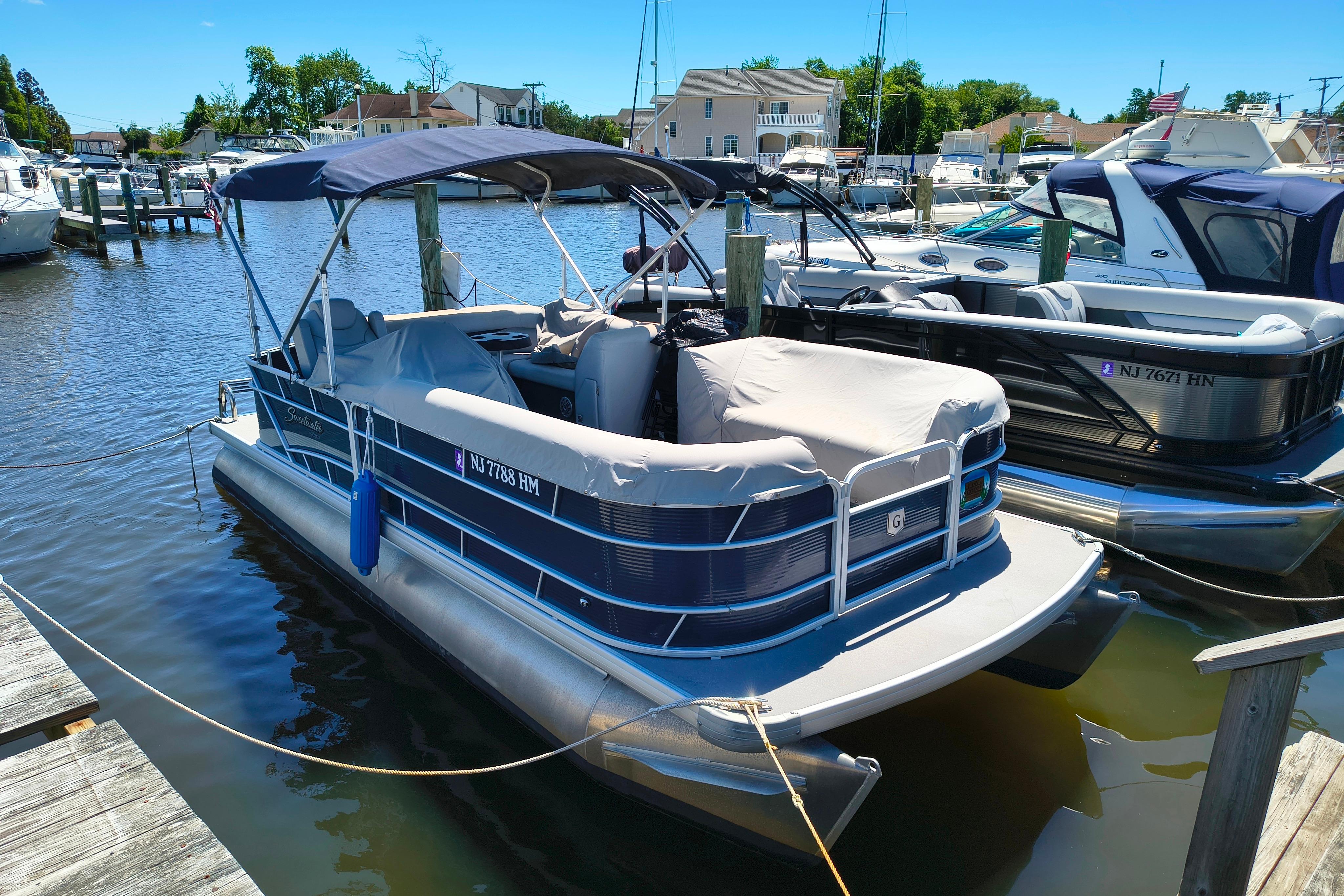 2018 Godfrey Sweetwater 2286 C