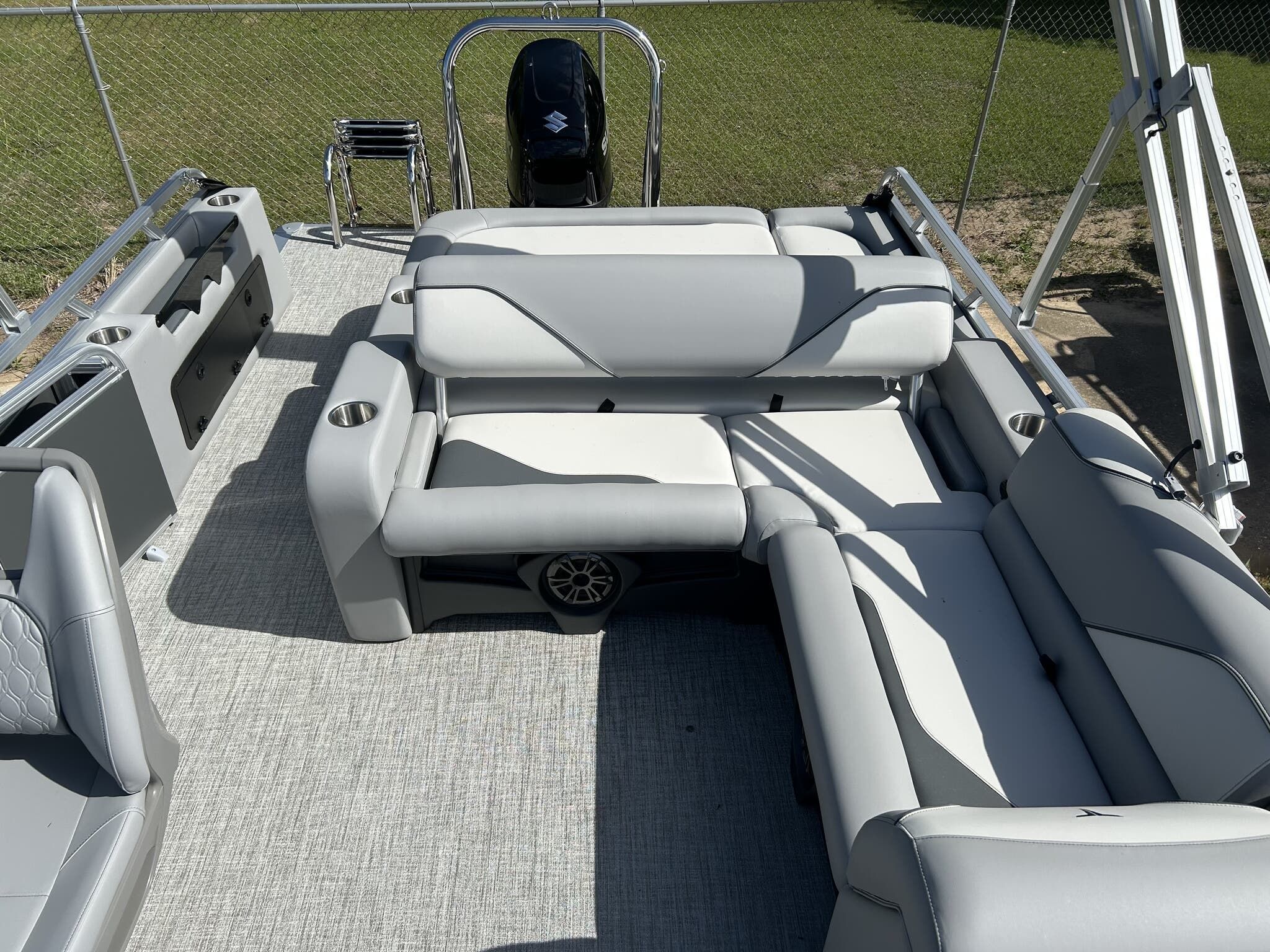 2026 Tahoe Pontoon Boats Sport 85 23 VERASTILE REAR BENCH-140HP - 12