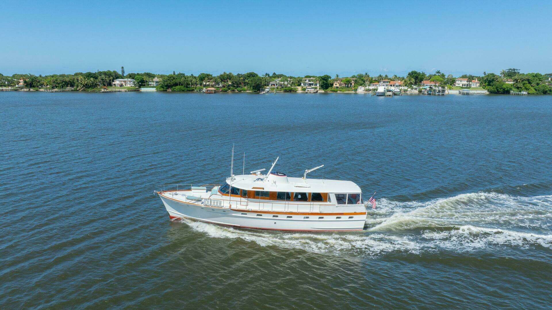 1970 Trumpy Houseboat - Image 40