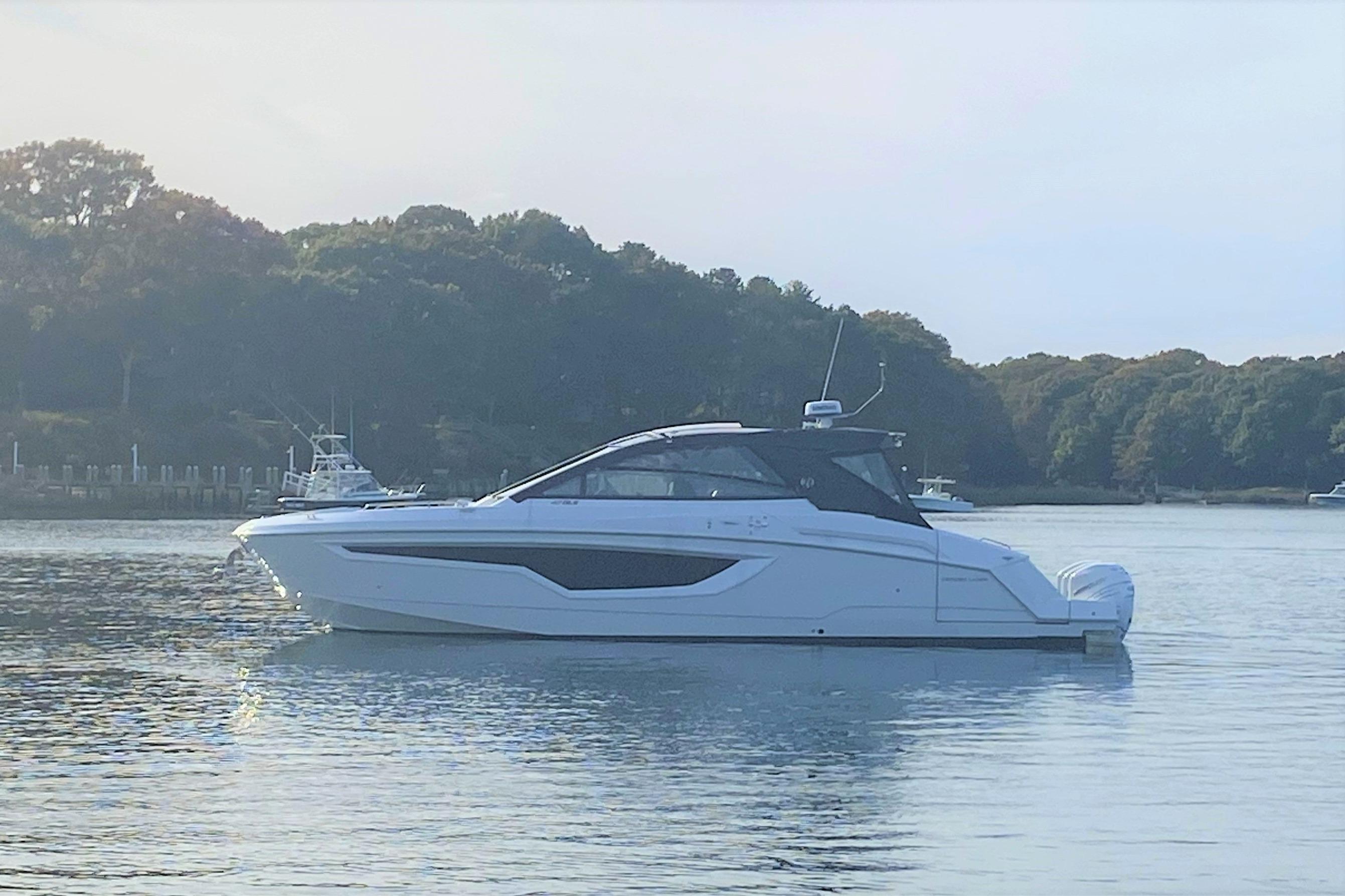 2026 Cruisers Yachts 42 GLS OB