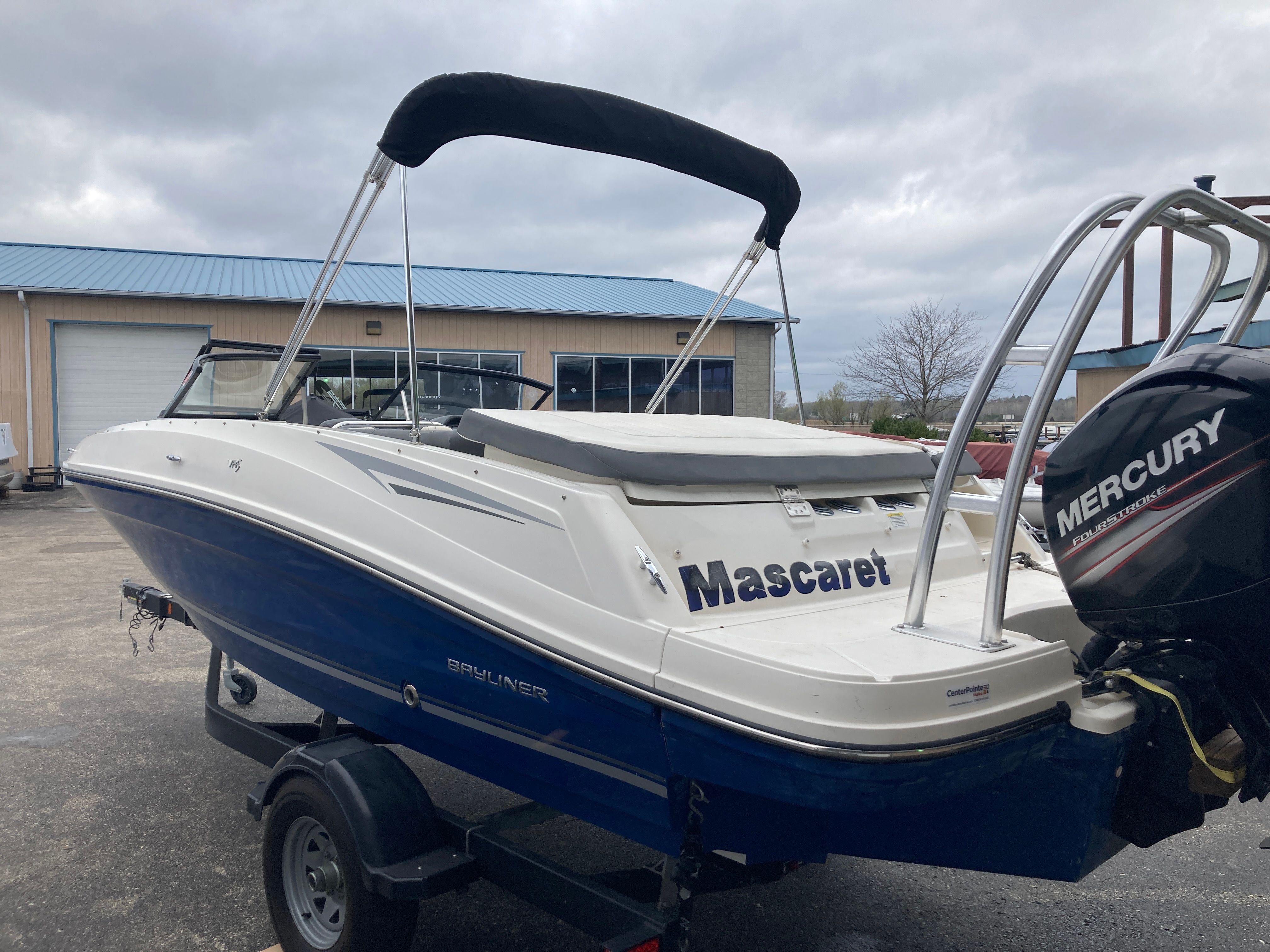 2017 Bayliner VR5 - 2