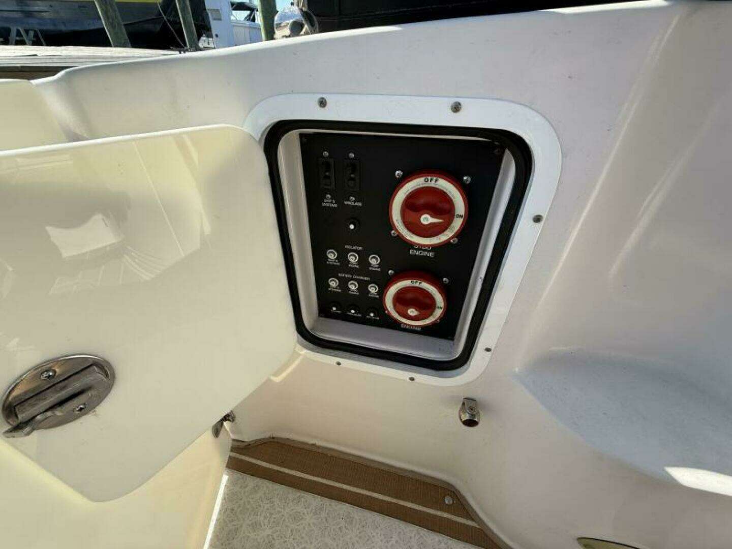 2006 Four Winns 318 Vista - Image 29