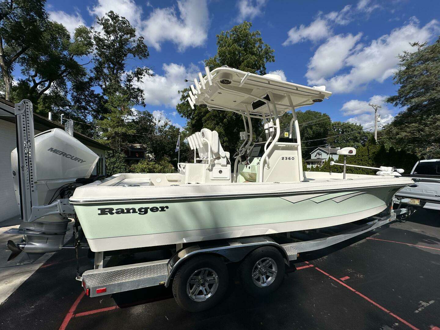 2022 Ranger 2360 - Image 17