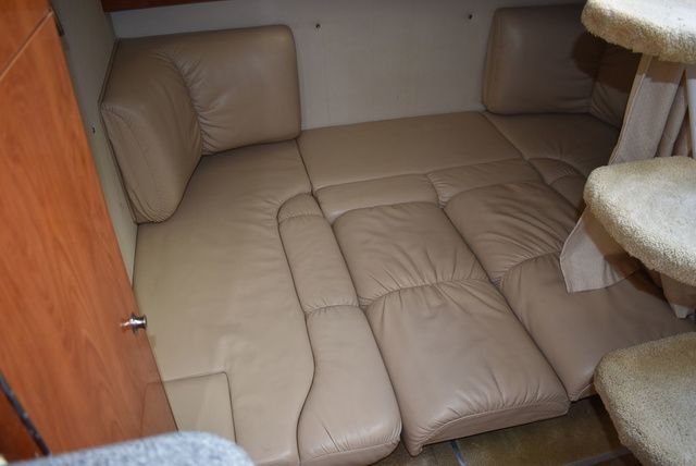 2005 Larson Cabrio 310 - 79
