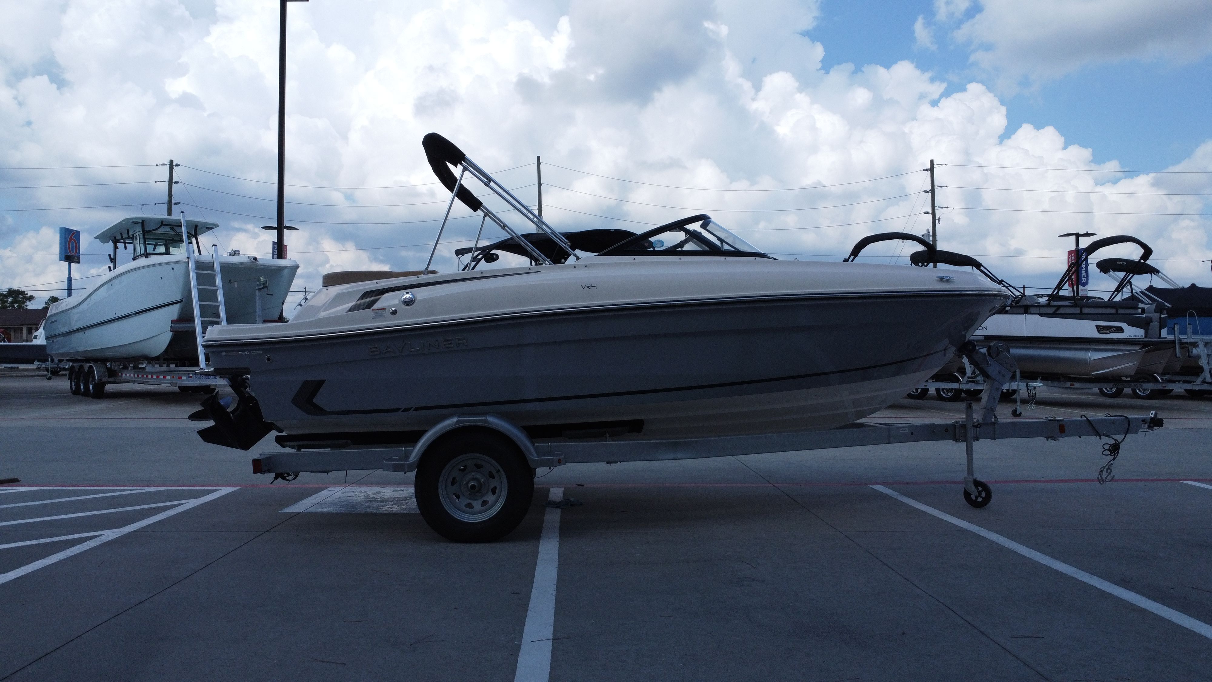 2024 Bayliner VR4 - 5