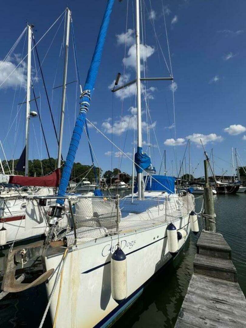 2002 Beneteau 393 - Image 16