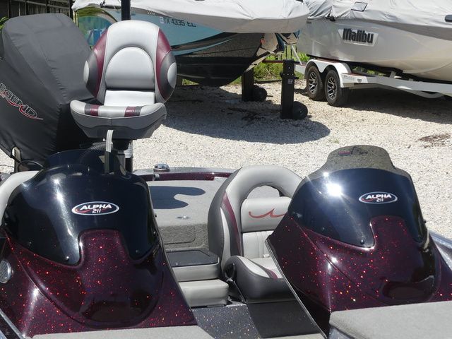 2017 Legend Alpha 211R - 24