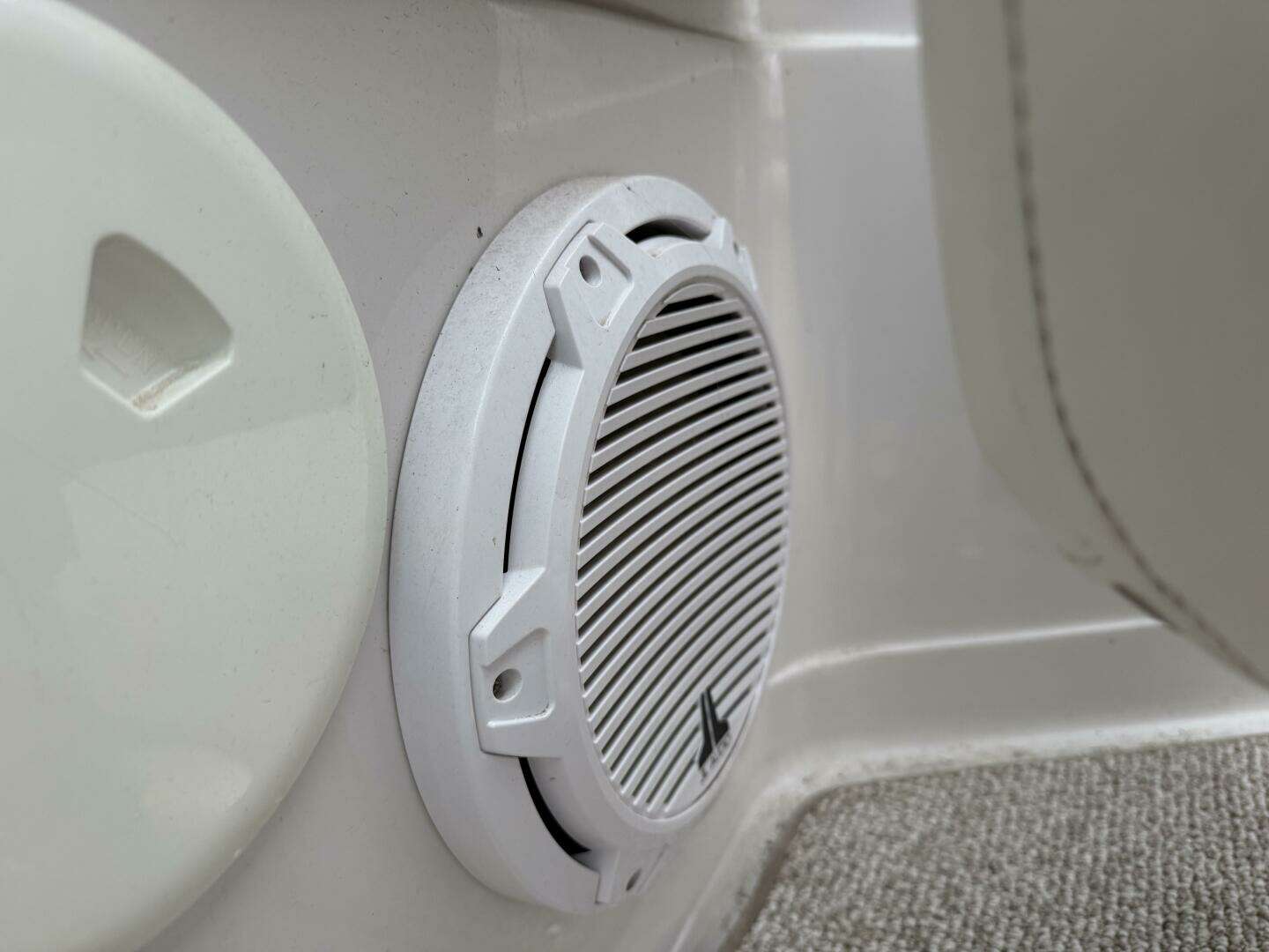 2005 Four Winns 250 Horizon - Image 23