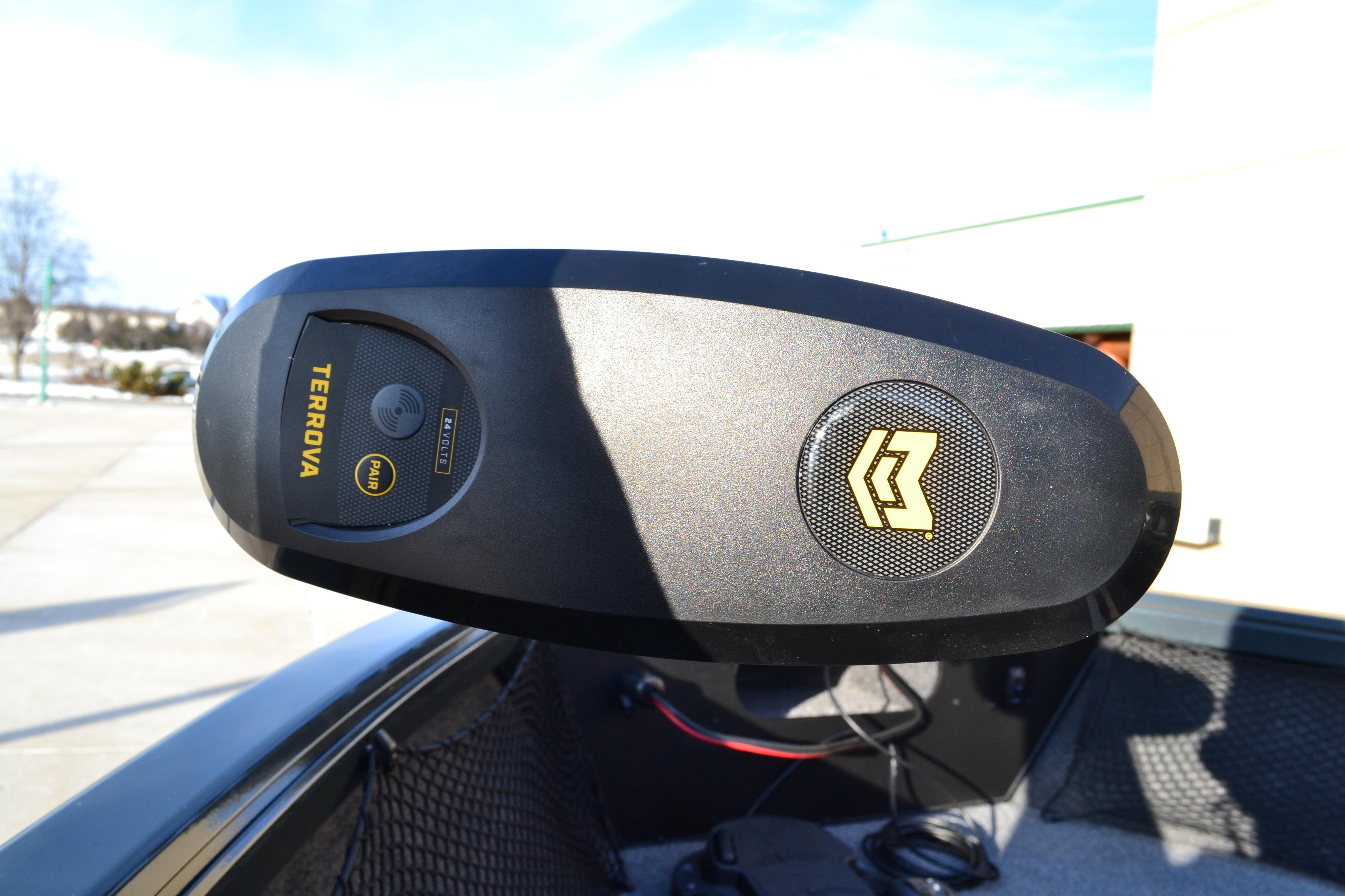 Close-up of 2026 Ranger VS1882SC Reata boat's Terrova trolling motor.