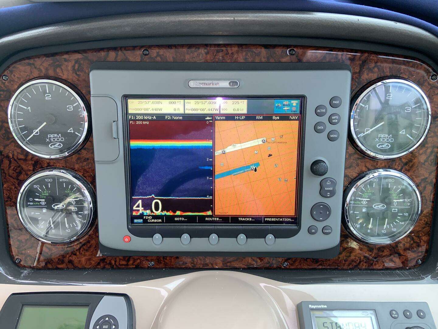 2005 Sea Ray 500 Sundancer - Image 17