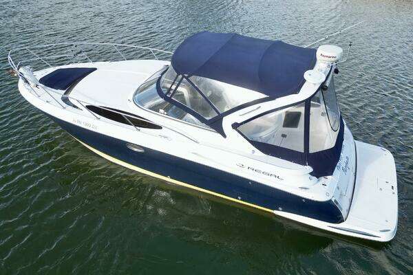 2006 Regal 3360 Window Express