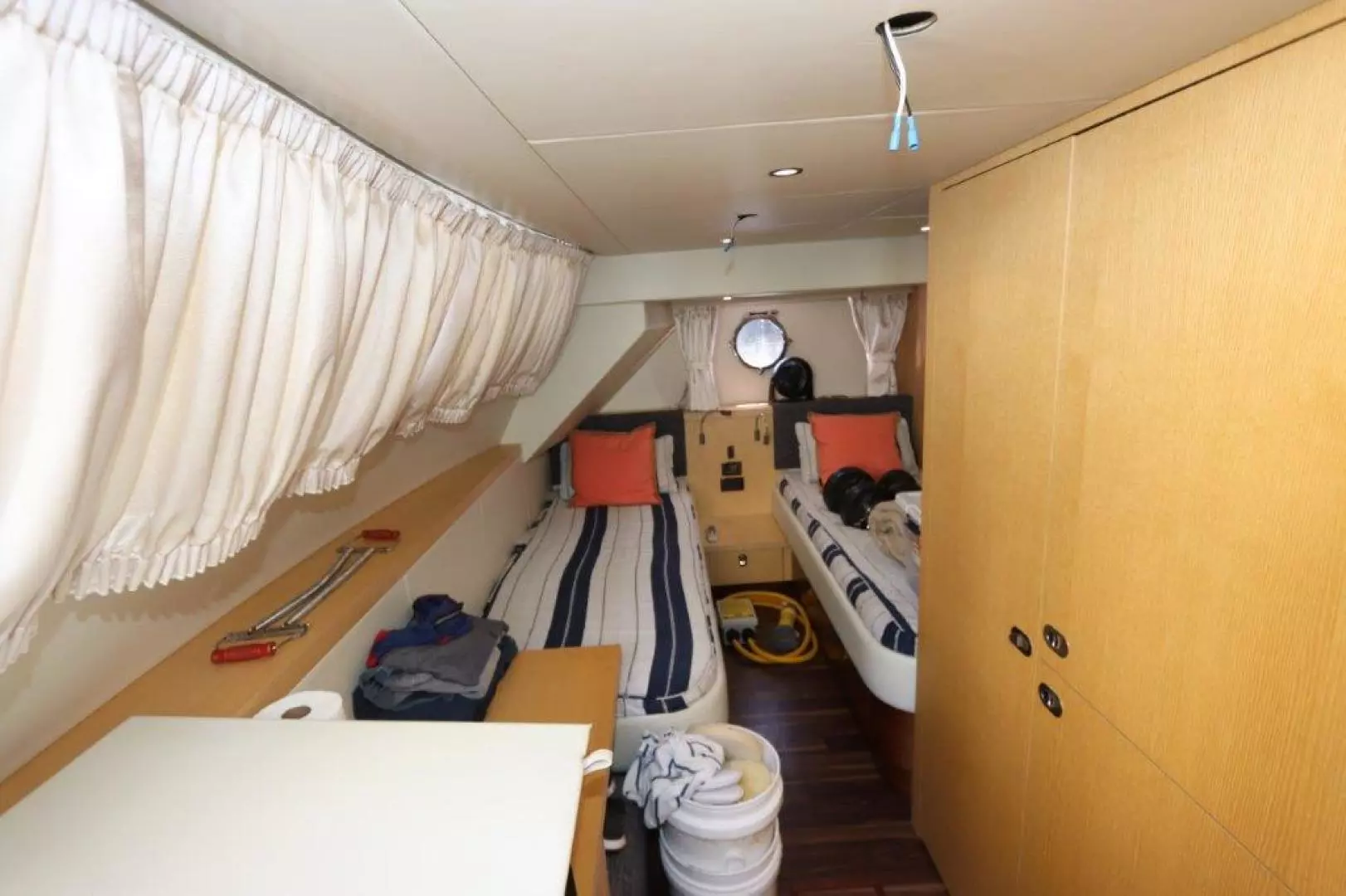 2015 Sunseeker Yacht - Image 8