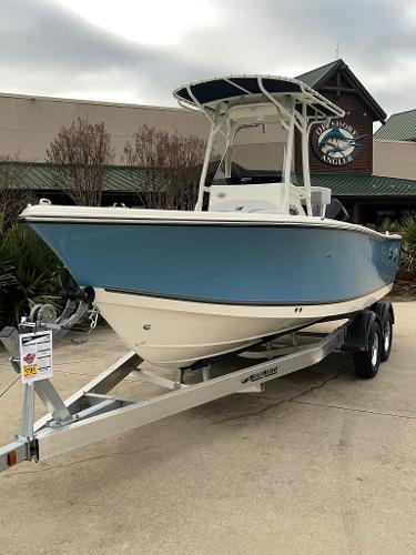 2024 Mako 214 Center Console