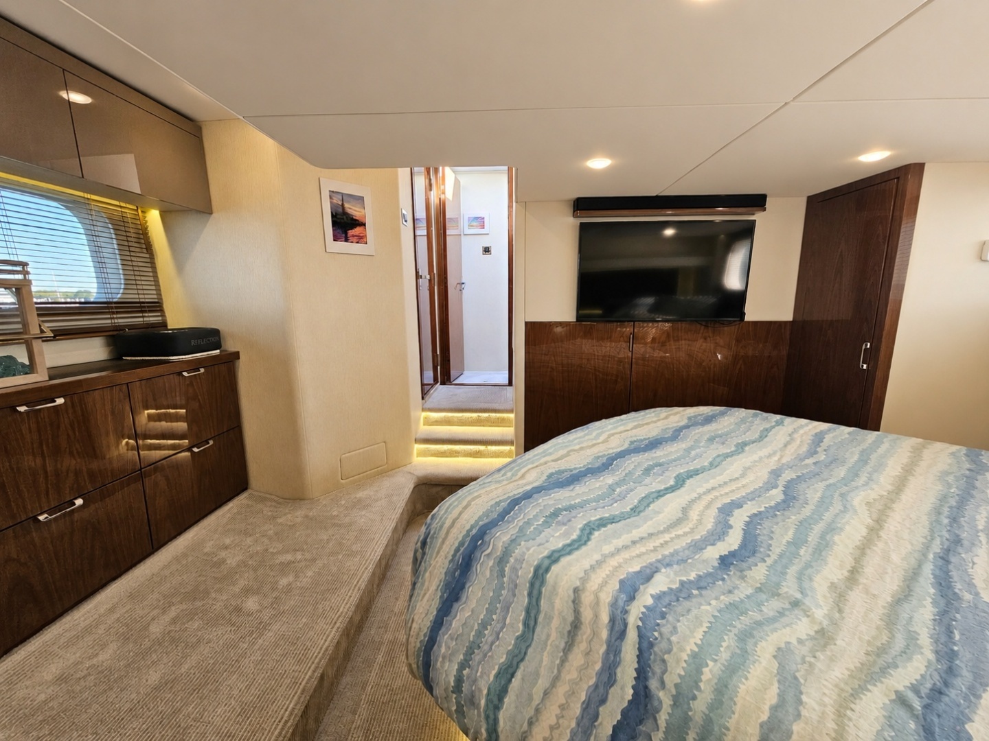 2019 Sea Ray 520 Sundancer - Image 45
