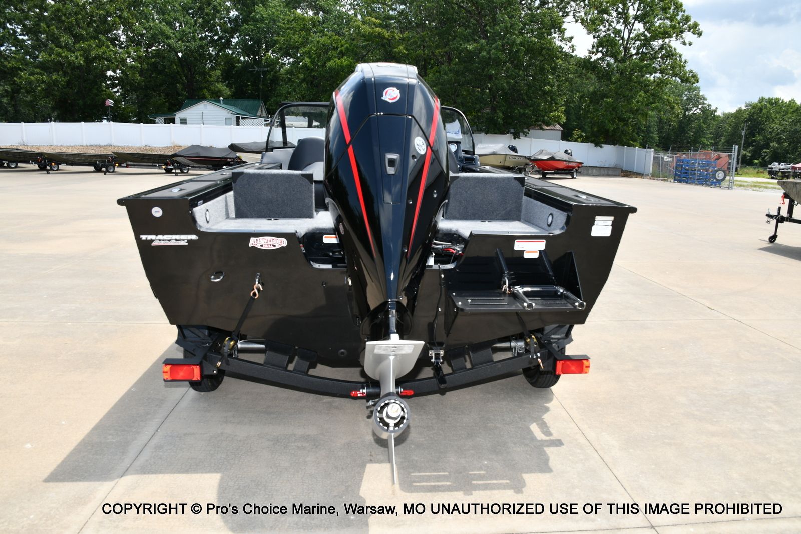 2026 Tracker Targa V-19 Combo - 20