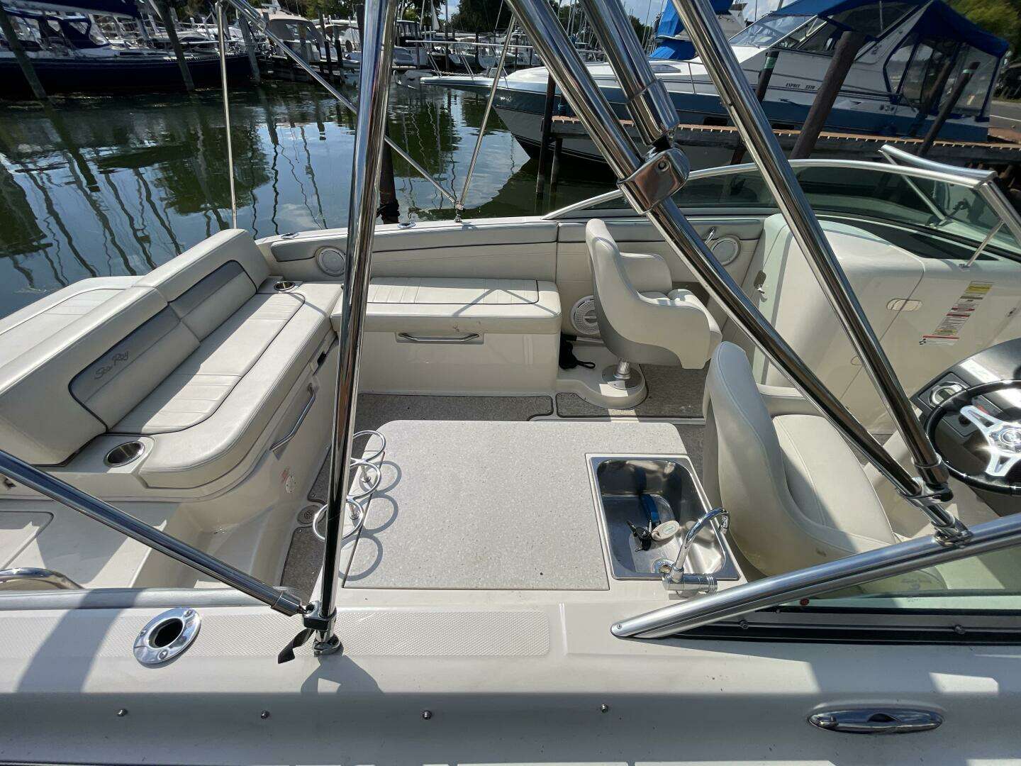 2010 Sea Ray 280 Sun Deck - Image 17