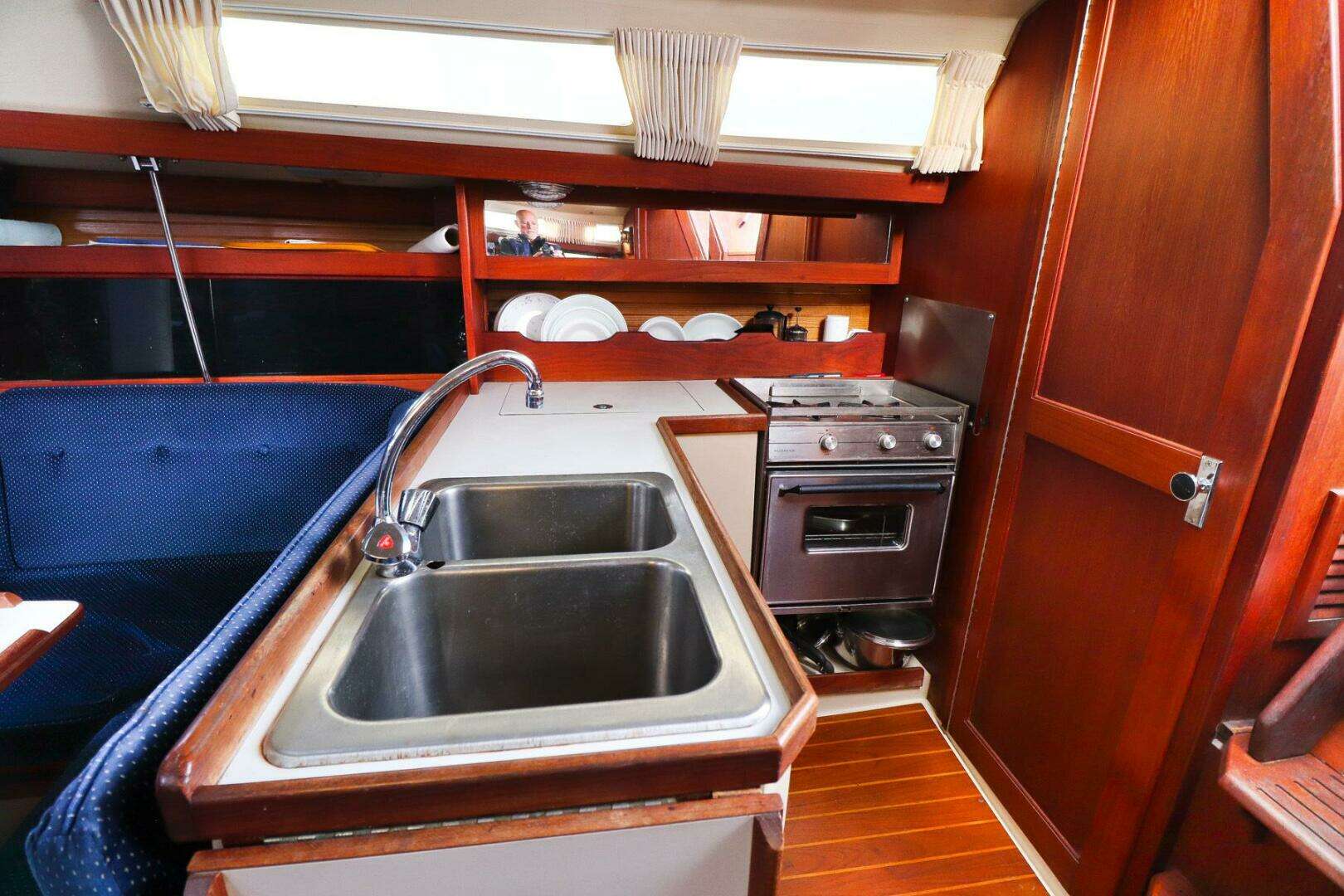 1987 Catalina 34 - Image 13