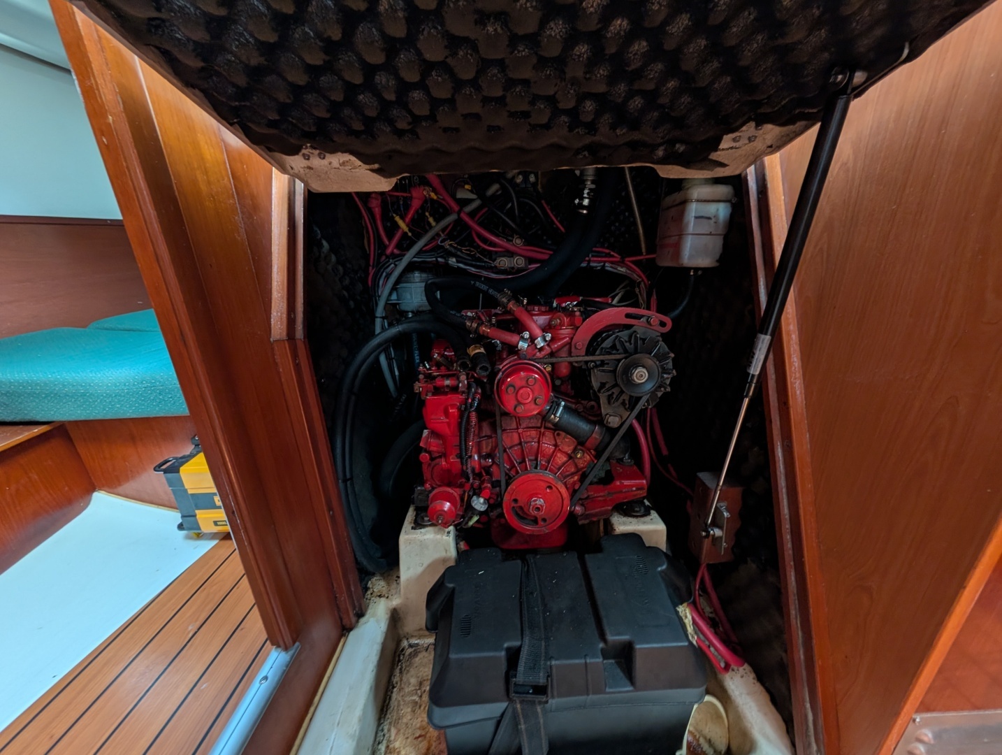2003 Beneteau 331 - Image 25