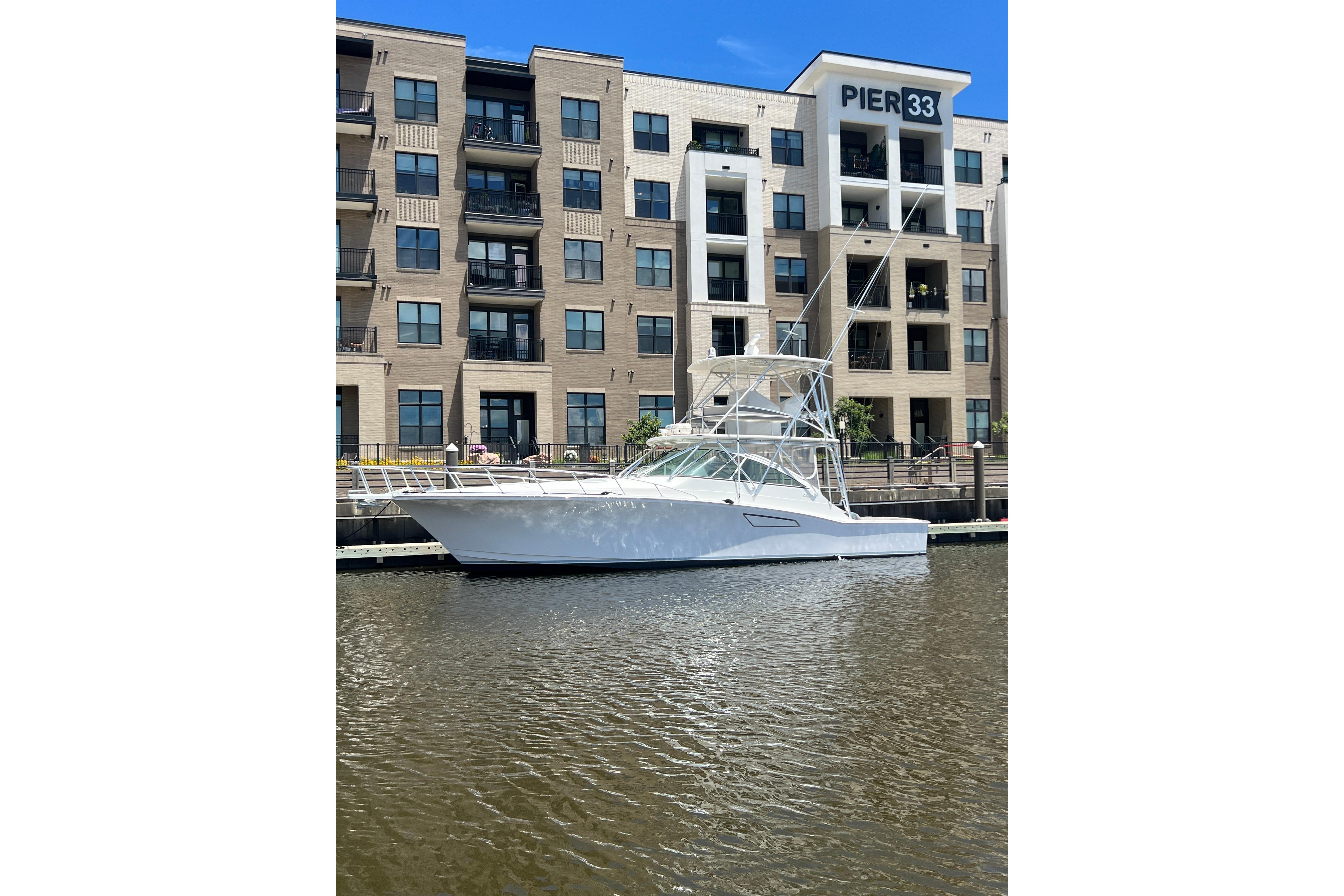 2005 Cabo 45 Express