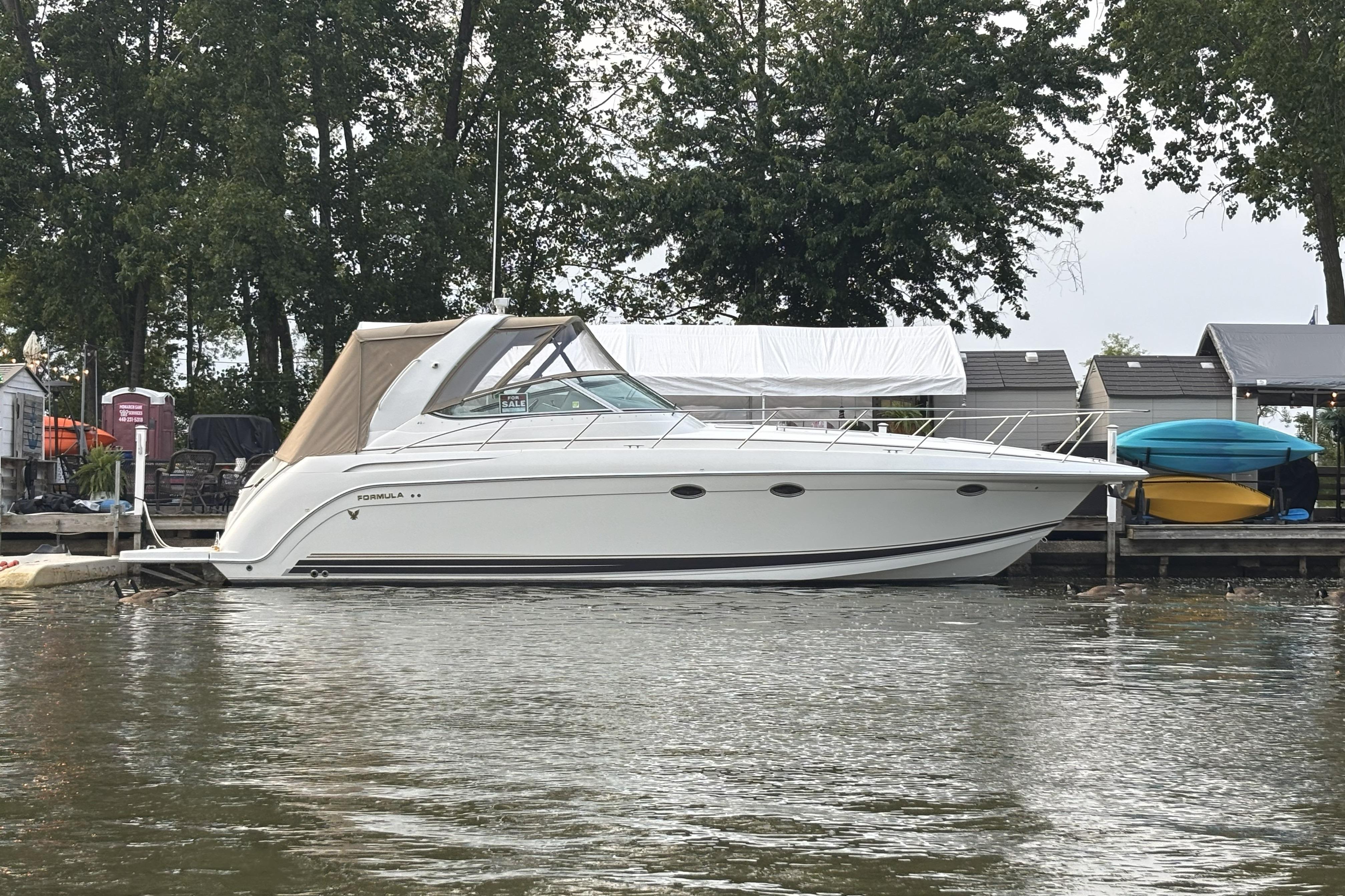 2001 Formula 37 Performance Cruiser