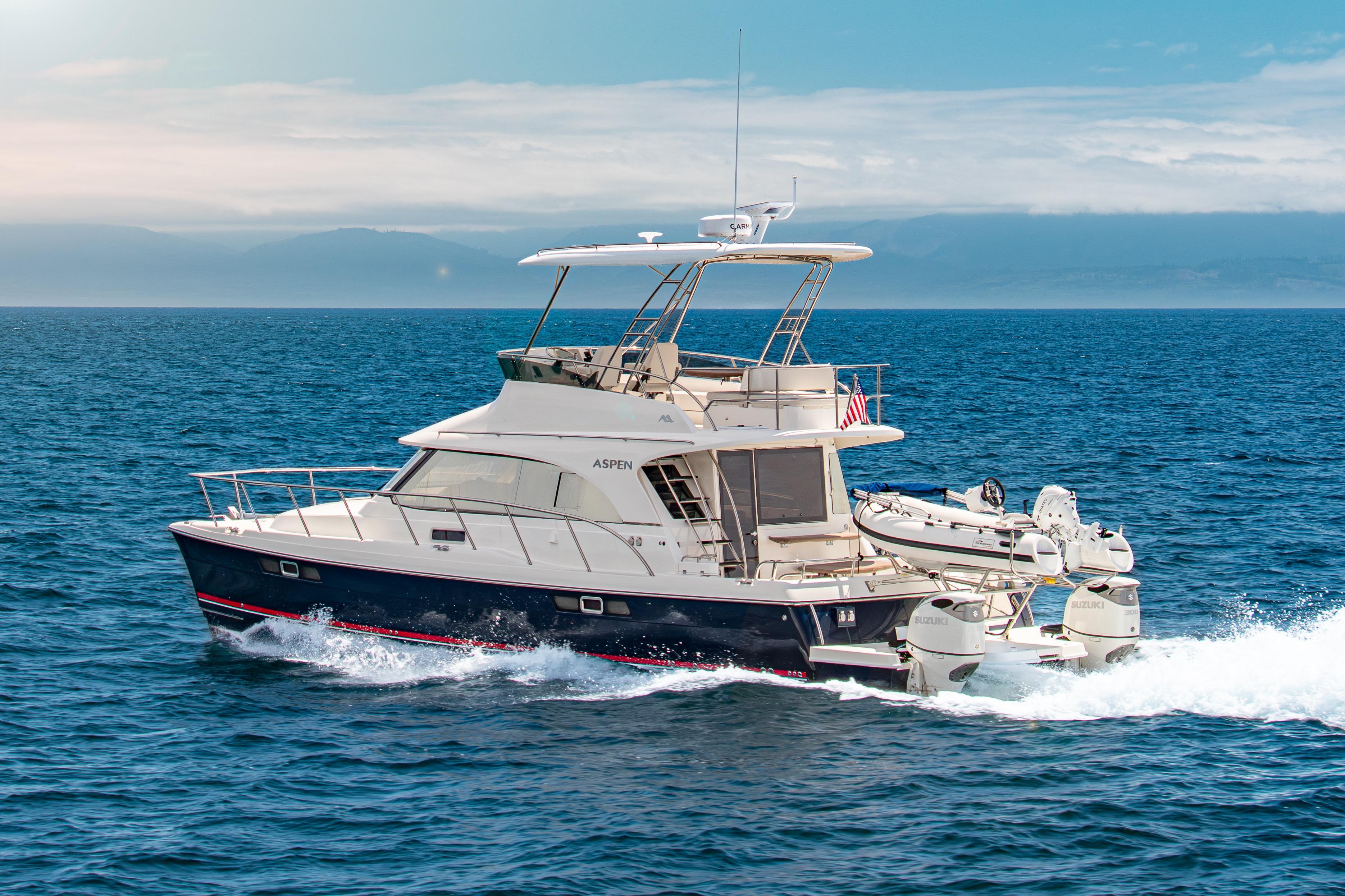 2027 Aspen C128 Flybridge