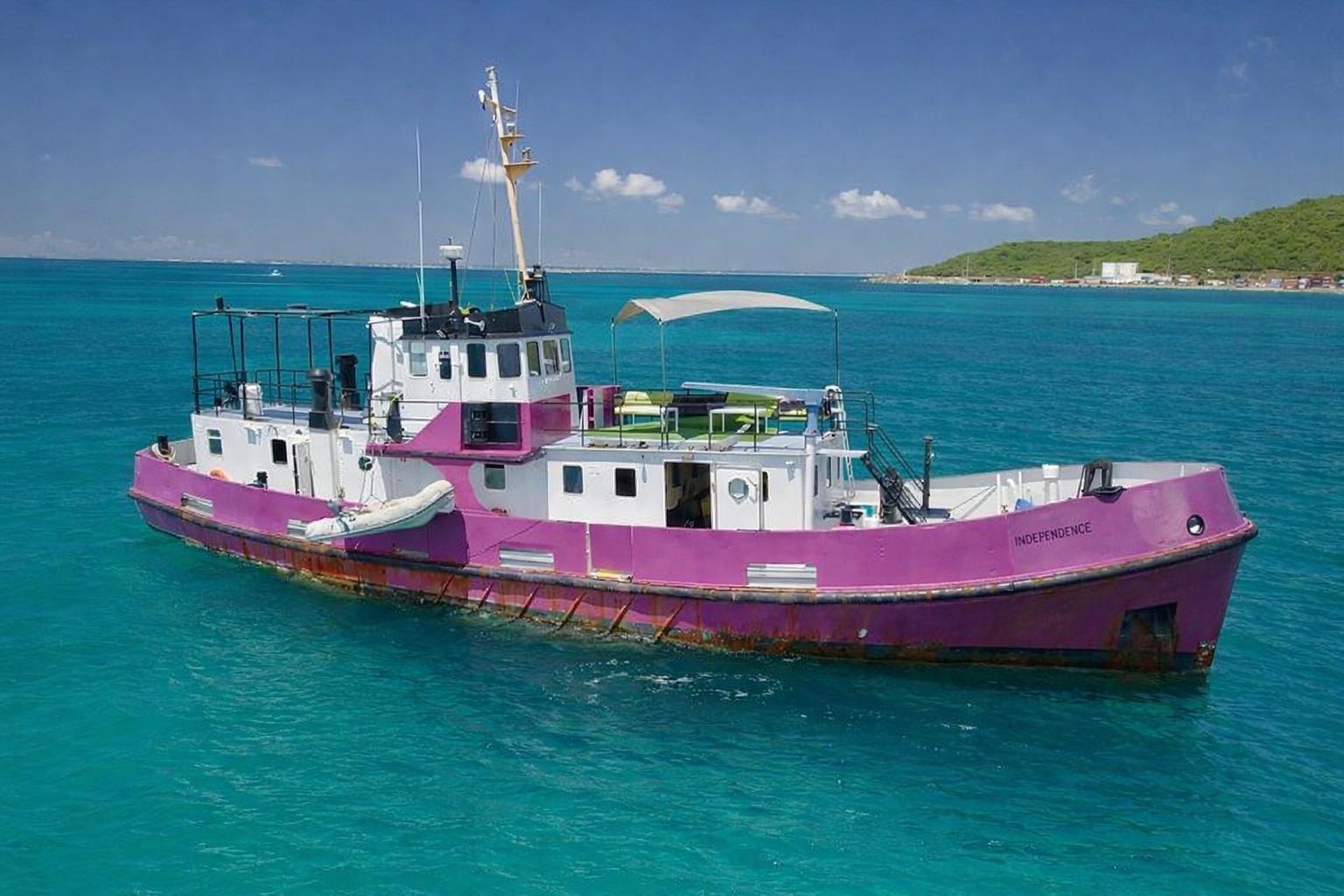 1970 Custom CD Holmes Clovelly Class Tender Fleet