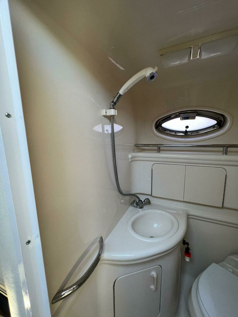 2005 Sea Ray 280 Sundancer - Image 28