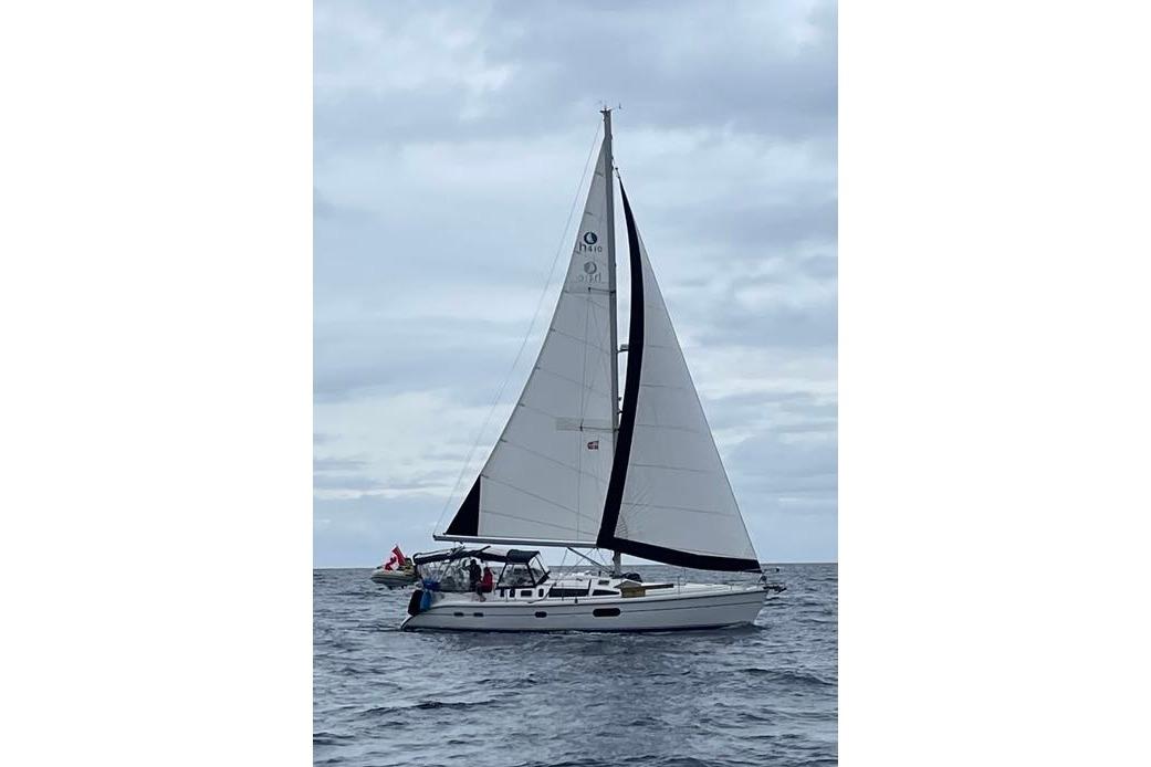 2002 Hunter 410