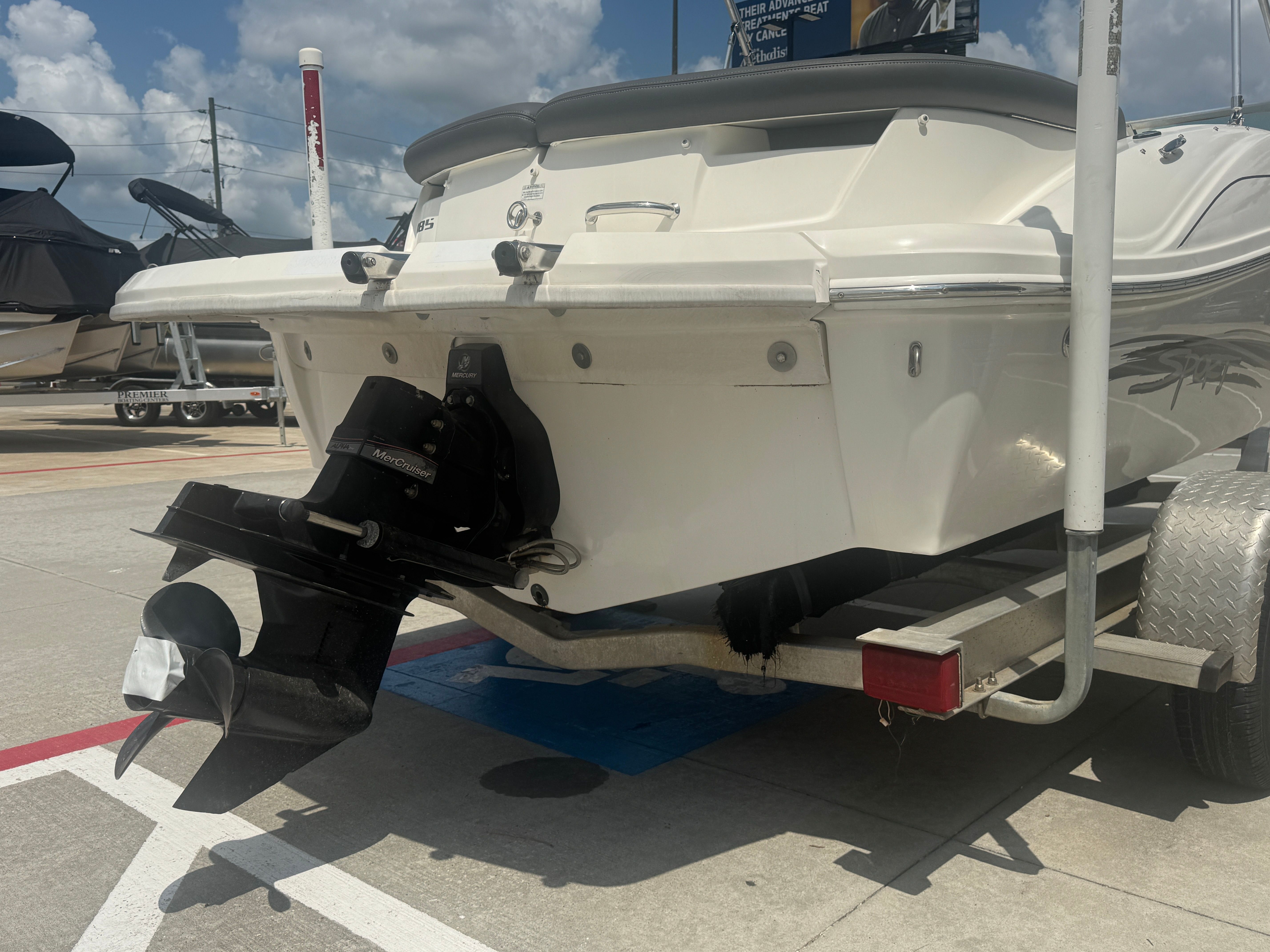 2011 Sea Ray 185 Sport - 9