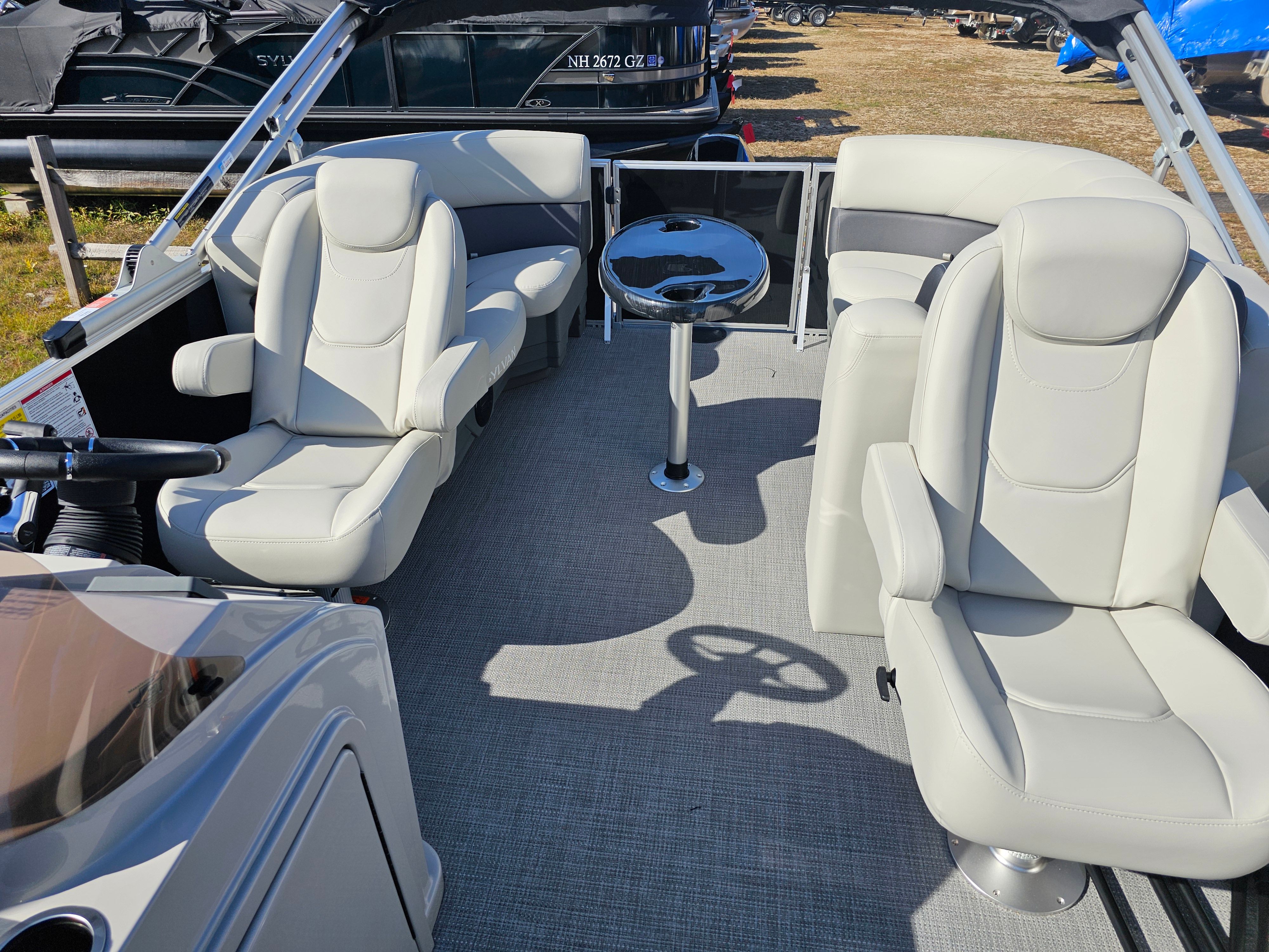 2026 Sylvan Mirage 8520 LZ - 8