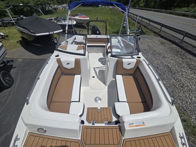 2026 Starcraft SVX OB 190 DC OB w/140hp and Trailer - 27