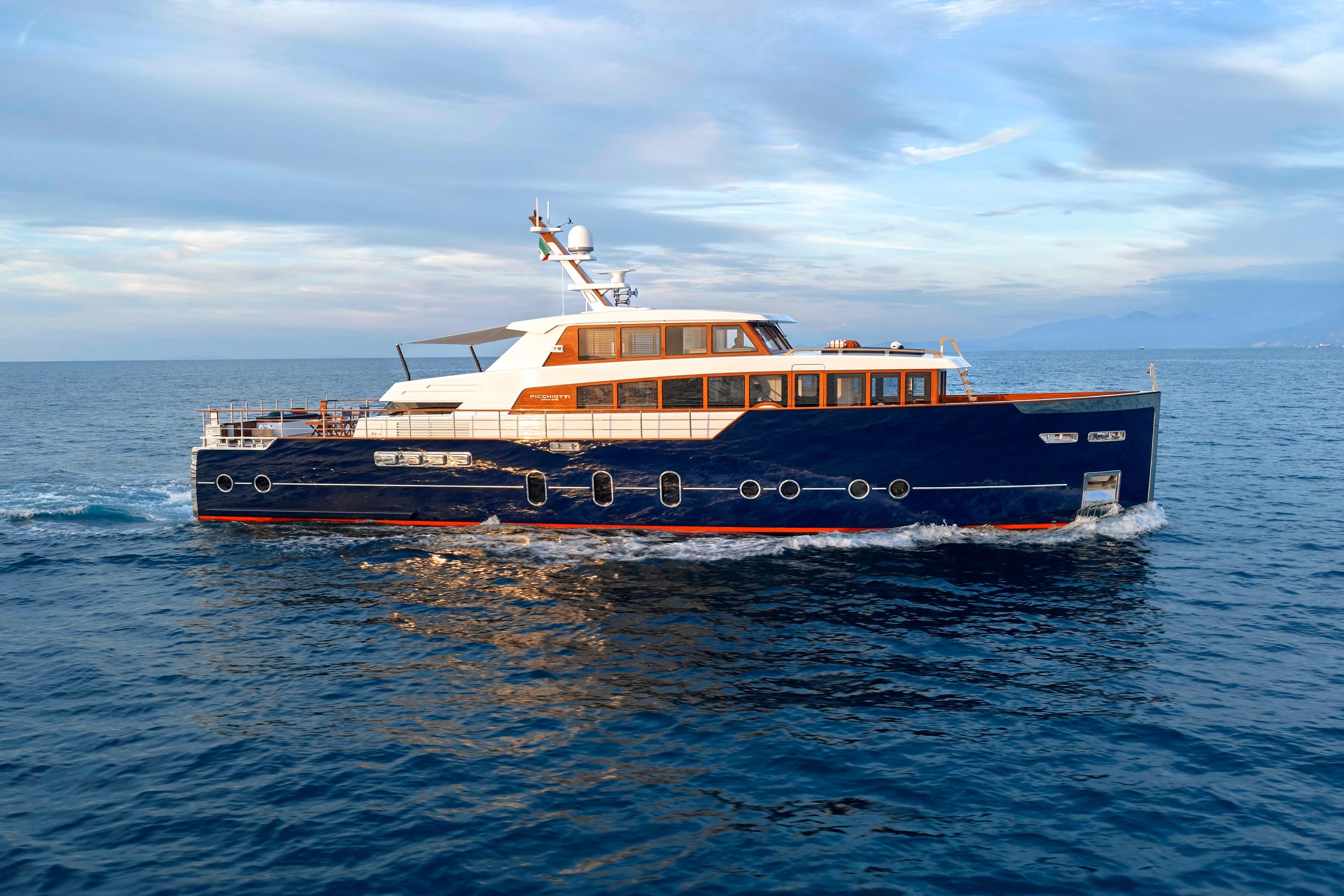 2026 Picchiotti GENTLEMAN 24