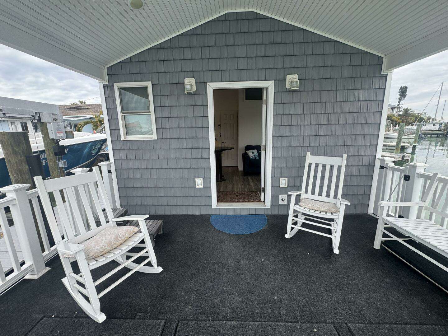 2019 Harbor Home Cozy Cottage 52' x 16' Tiny Boat - Image 29