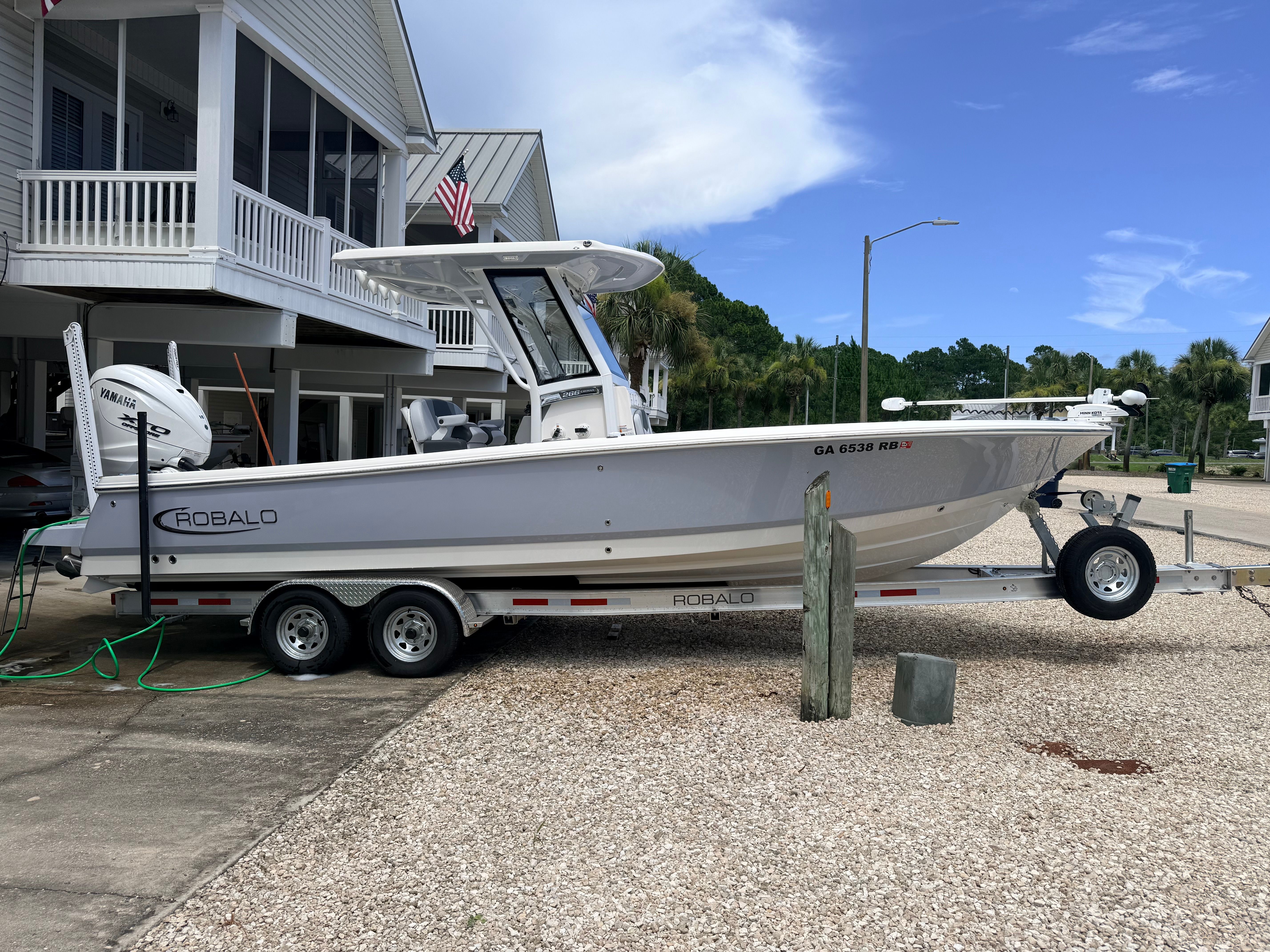 2025 Robalo 266 Cayman - 4