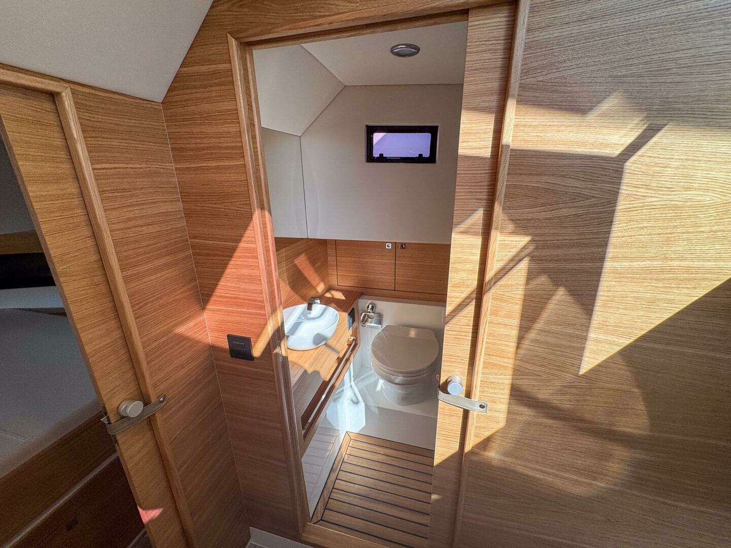 2026 De Antonio Yachts D42 - Image 42