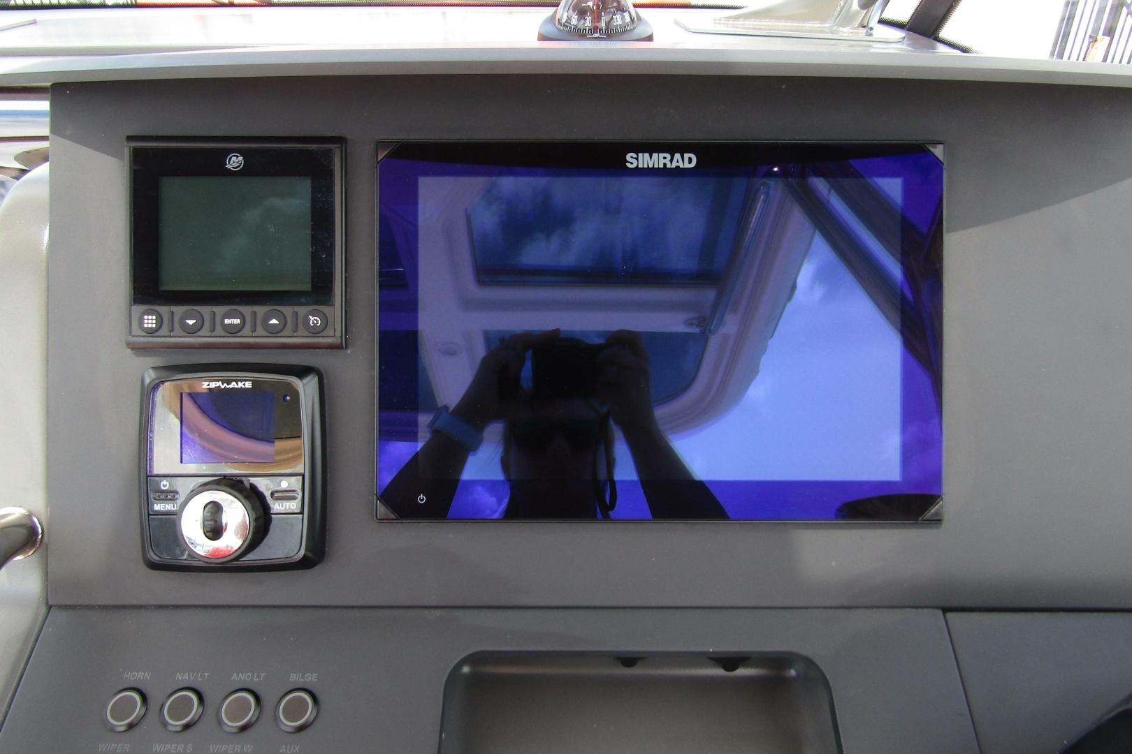 2024 Nimbus Tender 8 - Image 18
