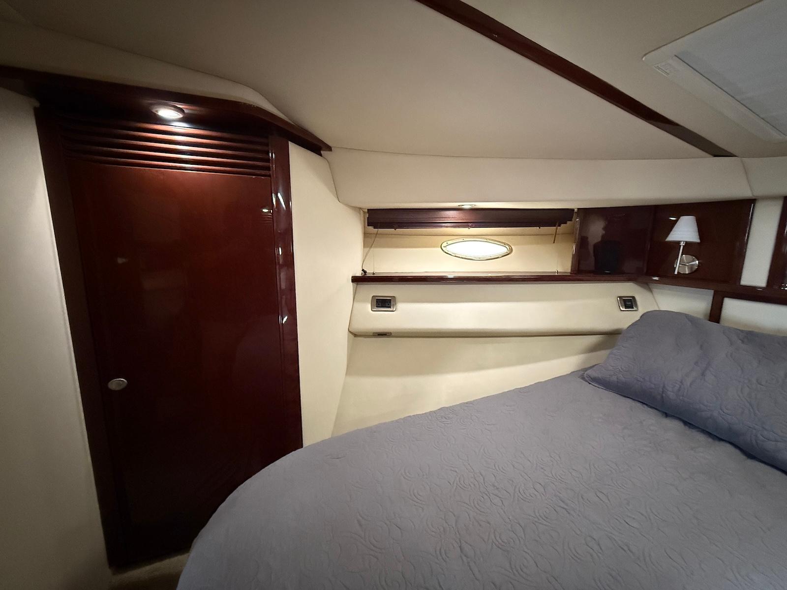 Luxurious cabin interior of 2007 Sea Ray 52 Sedan Bridge yacht.
