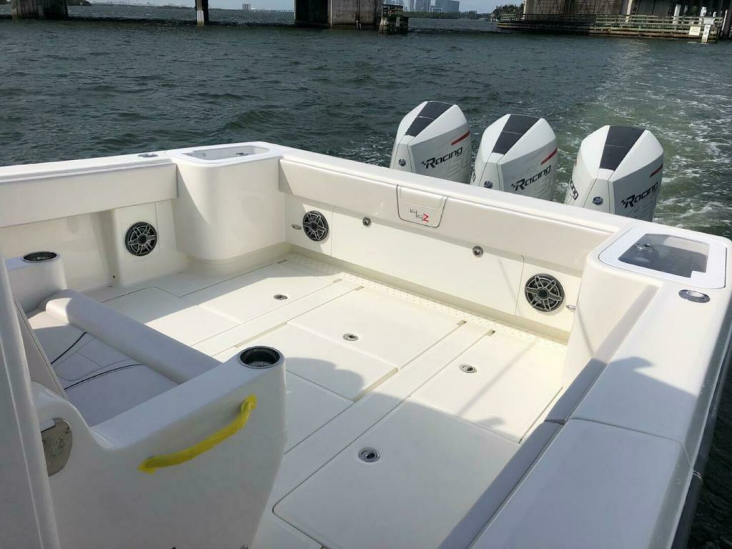 2020 SeaVee 370Z - Image 9