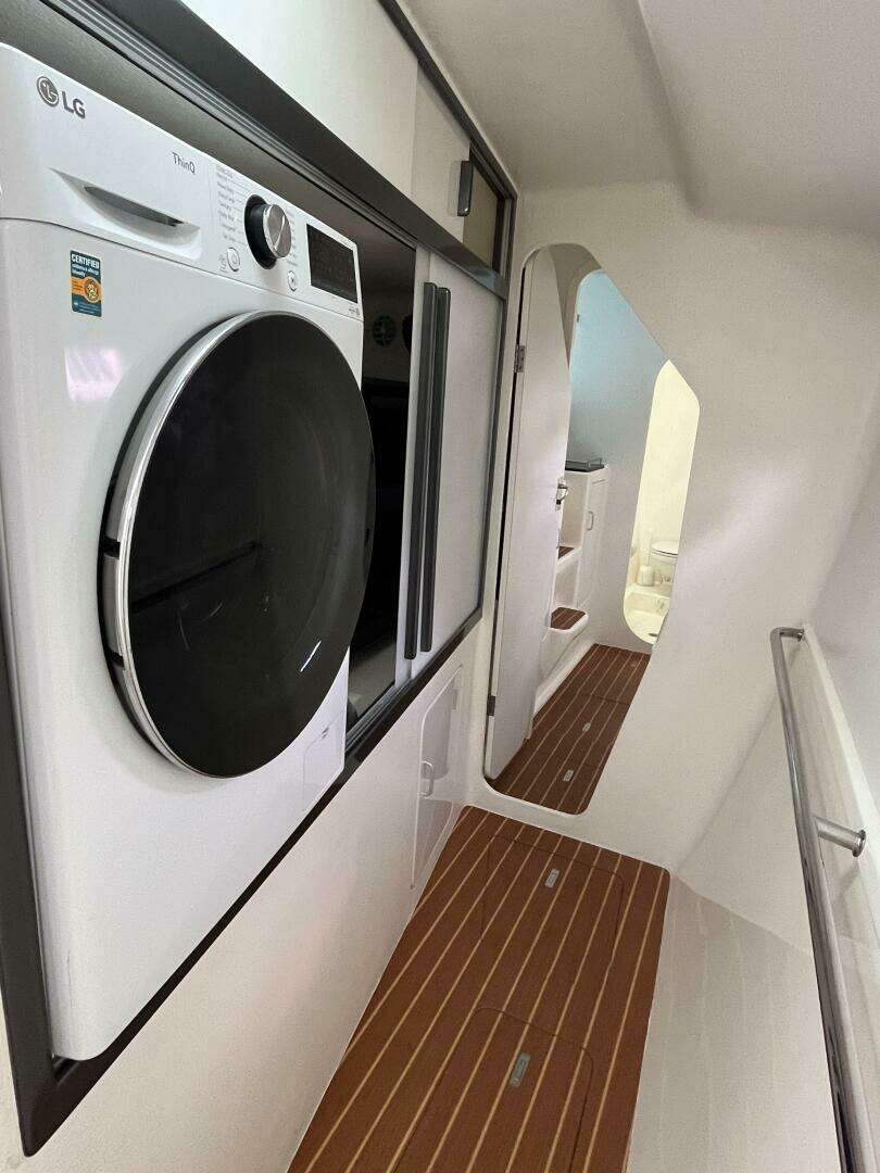 2013 Voyage Yachts 520 - Image 49