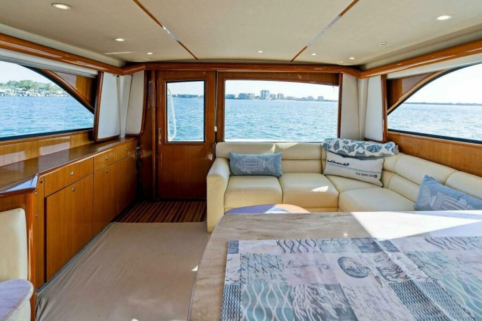 2003 Viking 48 Convertible - Image 27