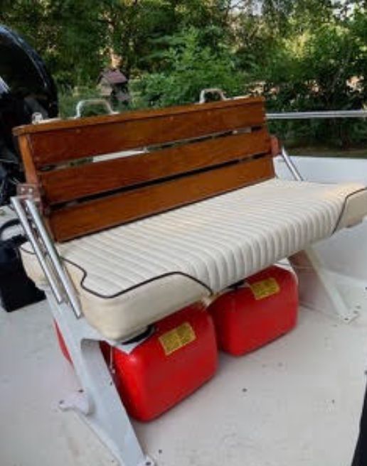 1991 Boston Whaler Montauk - 4