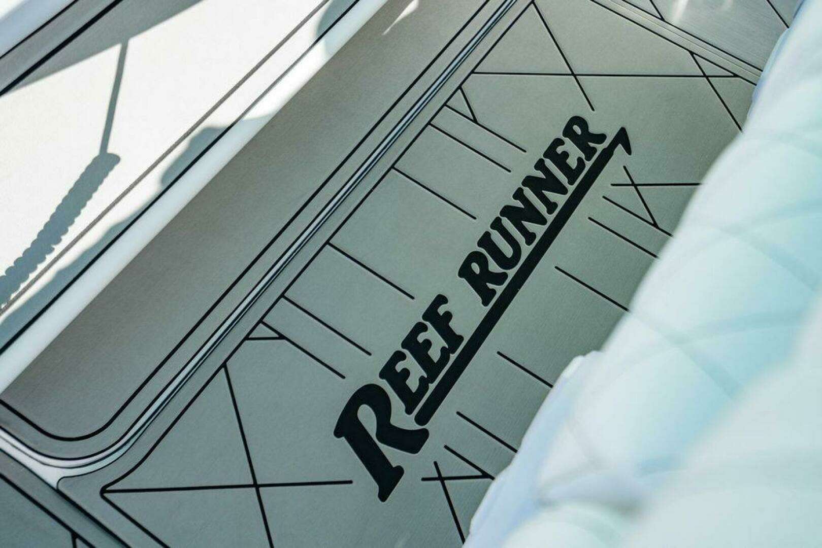 2026 Reef Runner 340 - Image 38