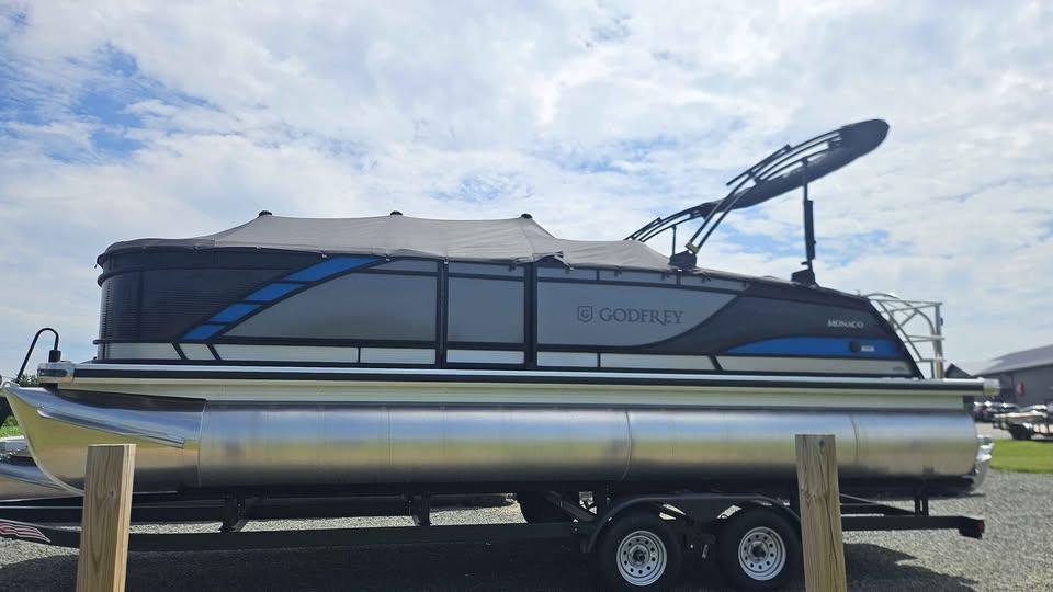 2024 Godfrey MONACO 235 DUAL FLIP LOUNGE